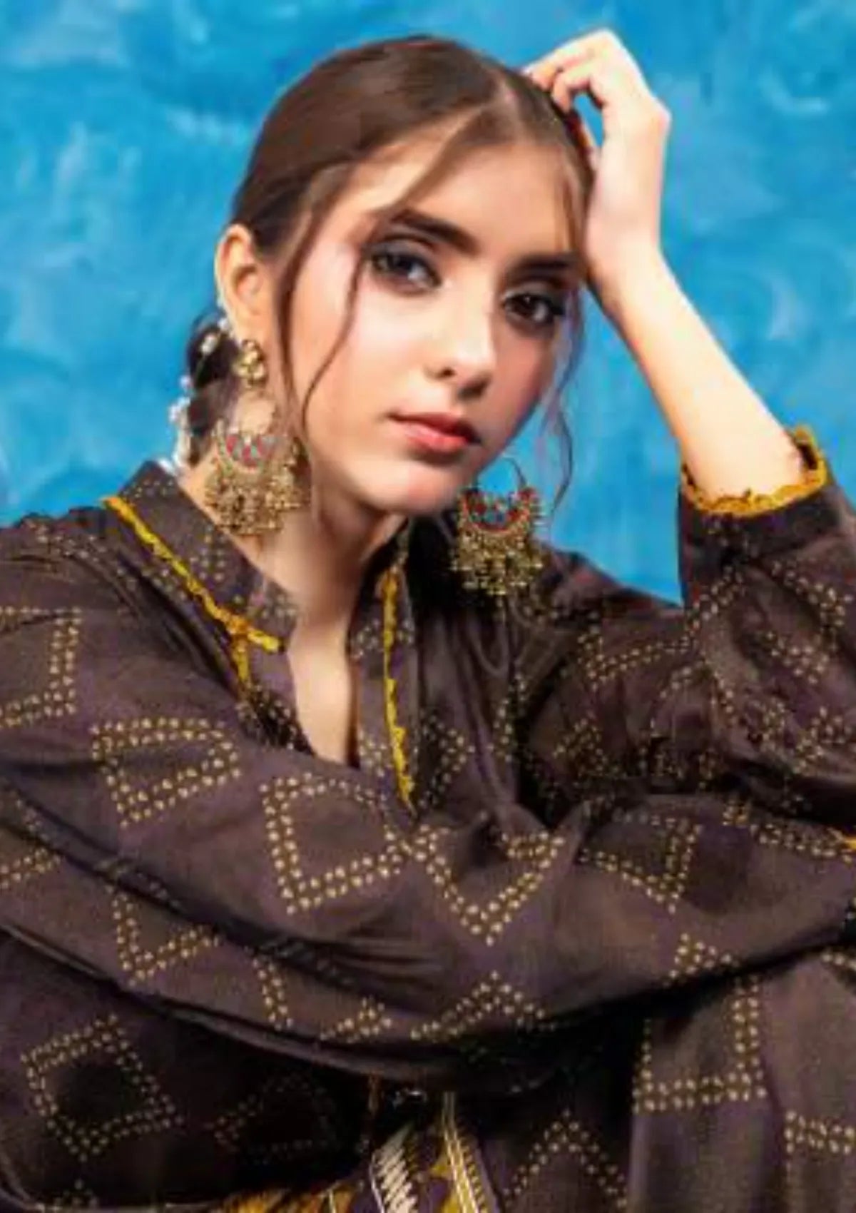 mohsin-saeed-fabrics-affordable-luxury-outfits-for-daily-formal-and-wedding-wear-This-product-is-from-zesh-exclusive-lawn25-drop-28-article-06-is-available-on-Mohsin-saeed-fabrics-website.