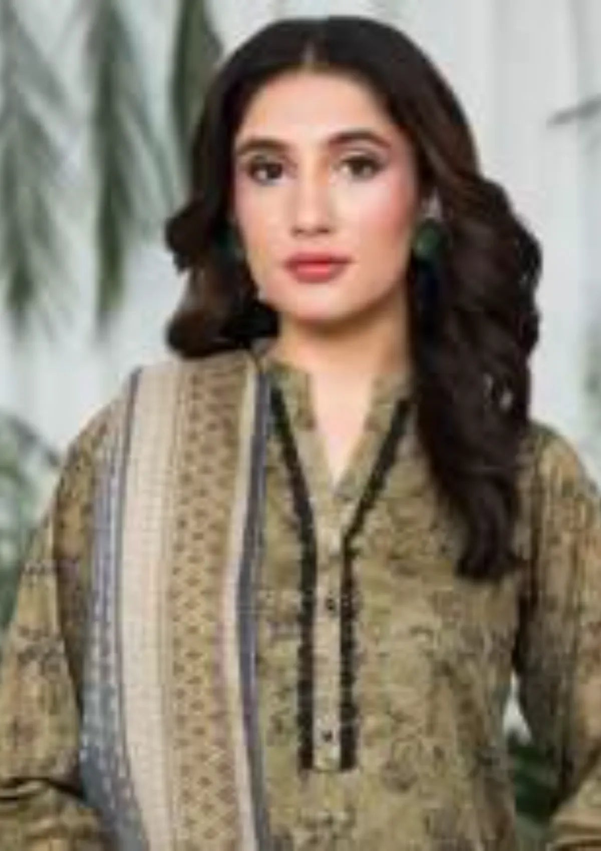 mohsin-saeed-fabrics-is-selling-online-and-in stores-Luxury-daily-wear-wedding-wear-formal-wear-in-budgeted-price-This-product-is-from-dabiha-tex-doriya-printed-lawn-25-d-01-is-available-on-Mohsin-saeed-fabrics-website.