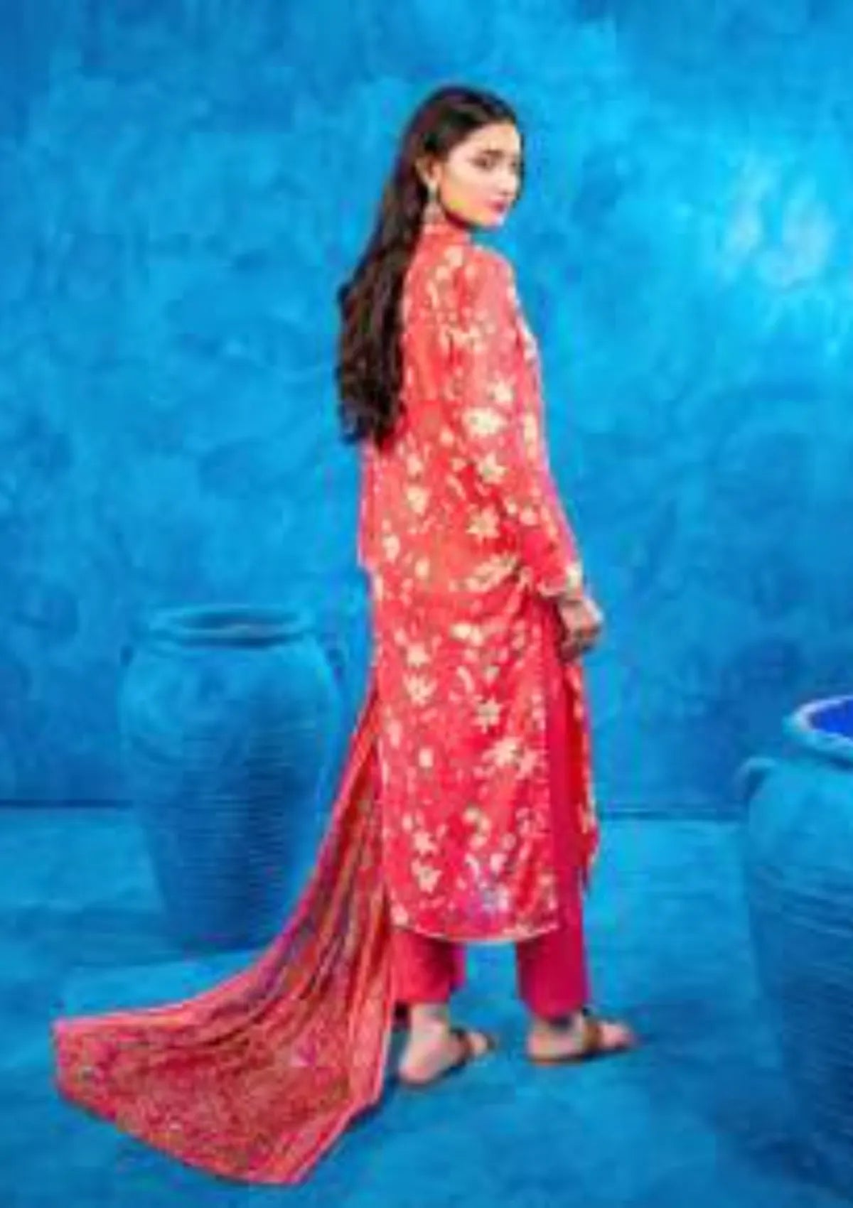 mohsin-saeed-fabrics-affordable-luxury-outfits-for-daily-formal-and-wedding-wear-This-product-is-from-zesh-exclusive-lawn25-drop-28-article-02-is-available-on-Mohsin-saeed-fabrics-website.