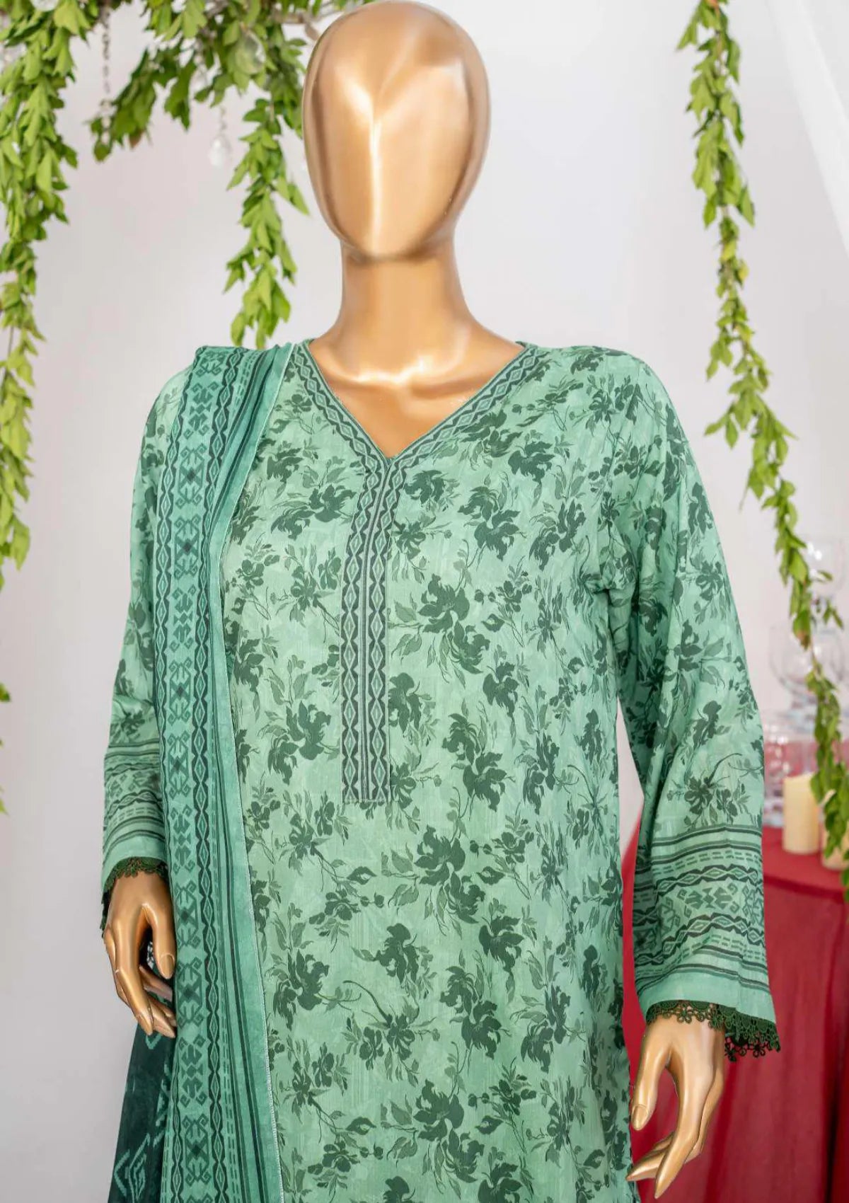 mohsin-saeed-fabrics-is-selling-online-and-in stores-Luxury-daily-wear-wedding-wear-formal-wear-in-budgeted-price-This-product-is-from-mahnaz-printed-lawn25-drop-1-design-04-is-available-on-Mohsin-saeed-fabrics-website.