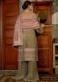 mohsin-saeed-fabrics-luxury-fashion-collection-daily-wear-wedding-and-formal-in-budget-This-product-is-from-imran-ramzan-ruburu25-gull-is-available-on-Mohsin-saeed-fabrics-website.