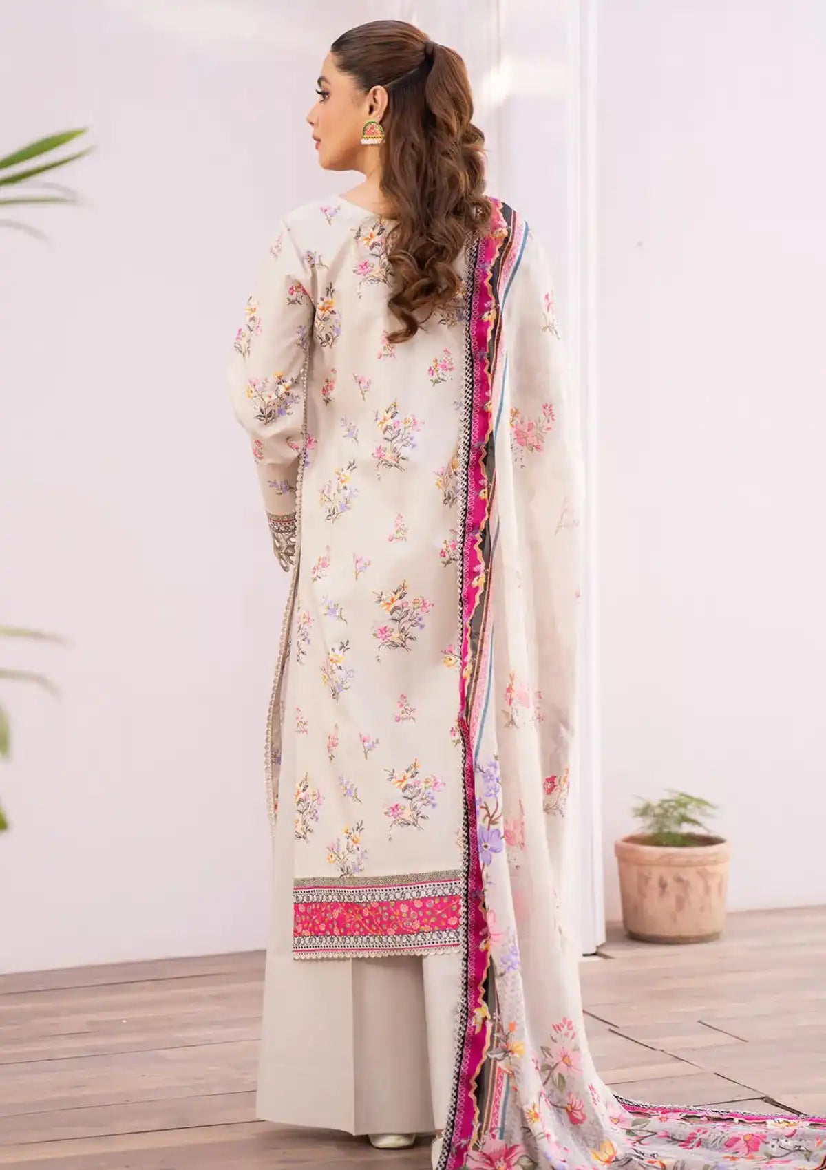 Bin Ilyas Lamhay Emb Lawn'24 D-111 - Mohsin Saeed Fabrics