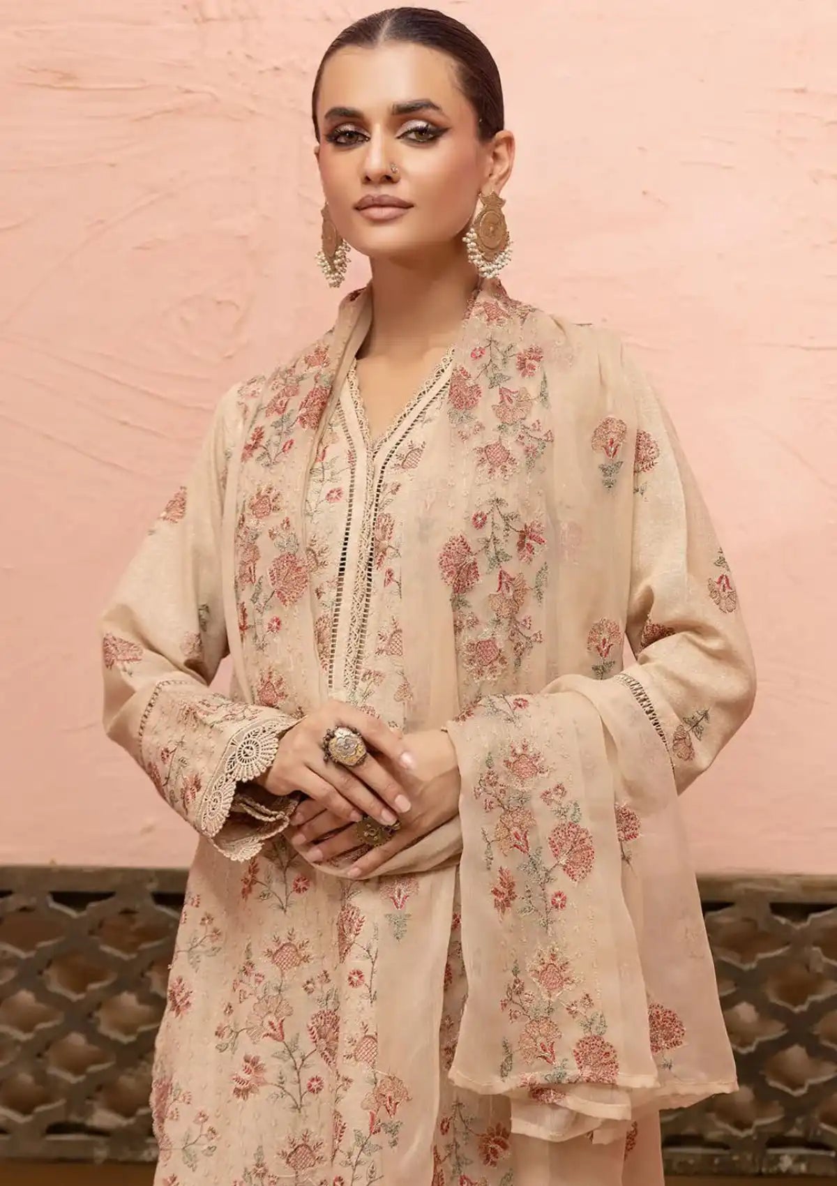 mohsin-saeed-fabrics-designer-daily-wear-formal-and-wedding-suits-within-budget-This-product-is-from-kashaf-by-mahees25-ml-07-is-available-on-Mohsin-saeed-fabrics-website.