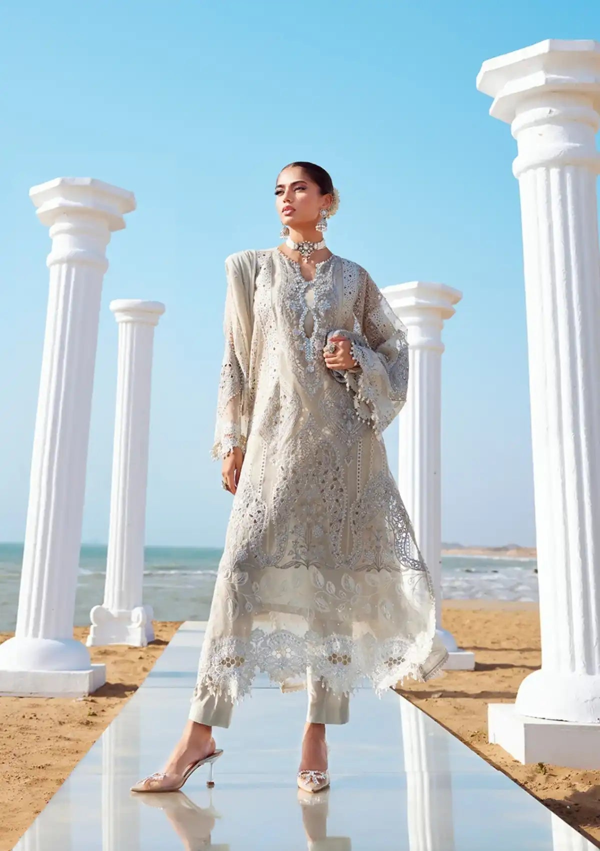 mohsin-saeed-fabrics-luxury-fashion-collection-daily-wear-wedding-and-formal-in-budget-This-product-is-from-maria-b-luxury-lawn25-eid-2-d-09-is-available-on-Mohsin-saeed-fabrics-website.