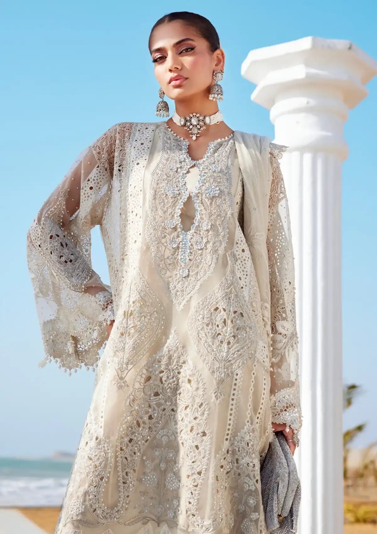 mohsin-saeed-fabrics-luxury-fashion-collection-daily-wear-wedding-and-formal-in-budget-This-product-is-from-maria-b-luxury-lawn25-eid-2-d-09-is-available-on-Mohsin-saeed-fabrics-website.