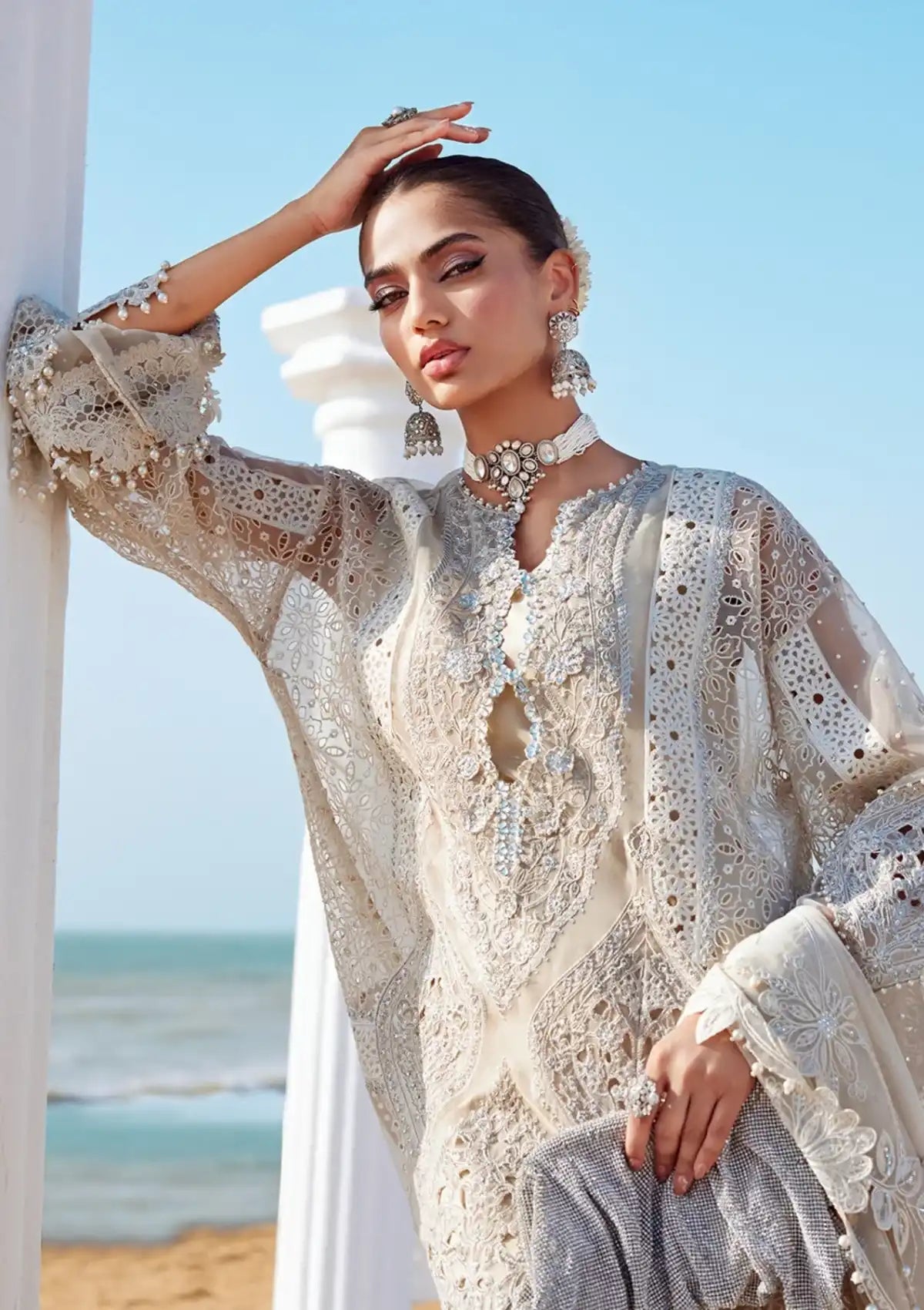 mohsin-saeed-fabrics-luxury-fashion-collection-daily-wear-wedding-and-formal-in-budget-This-product-is-from-maria-b-luxury-lawn25-eid-2-d-09-is-available-on-Mohsin-saeed-fabrics-website.