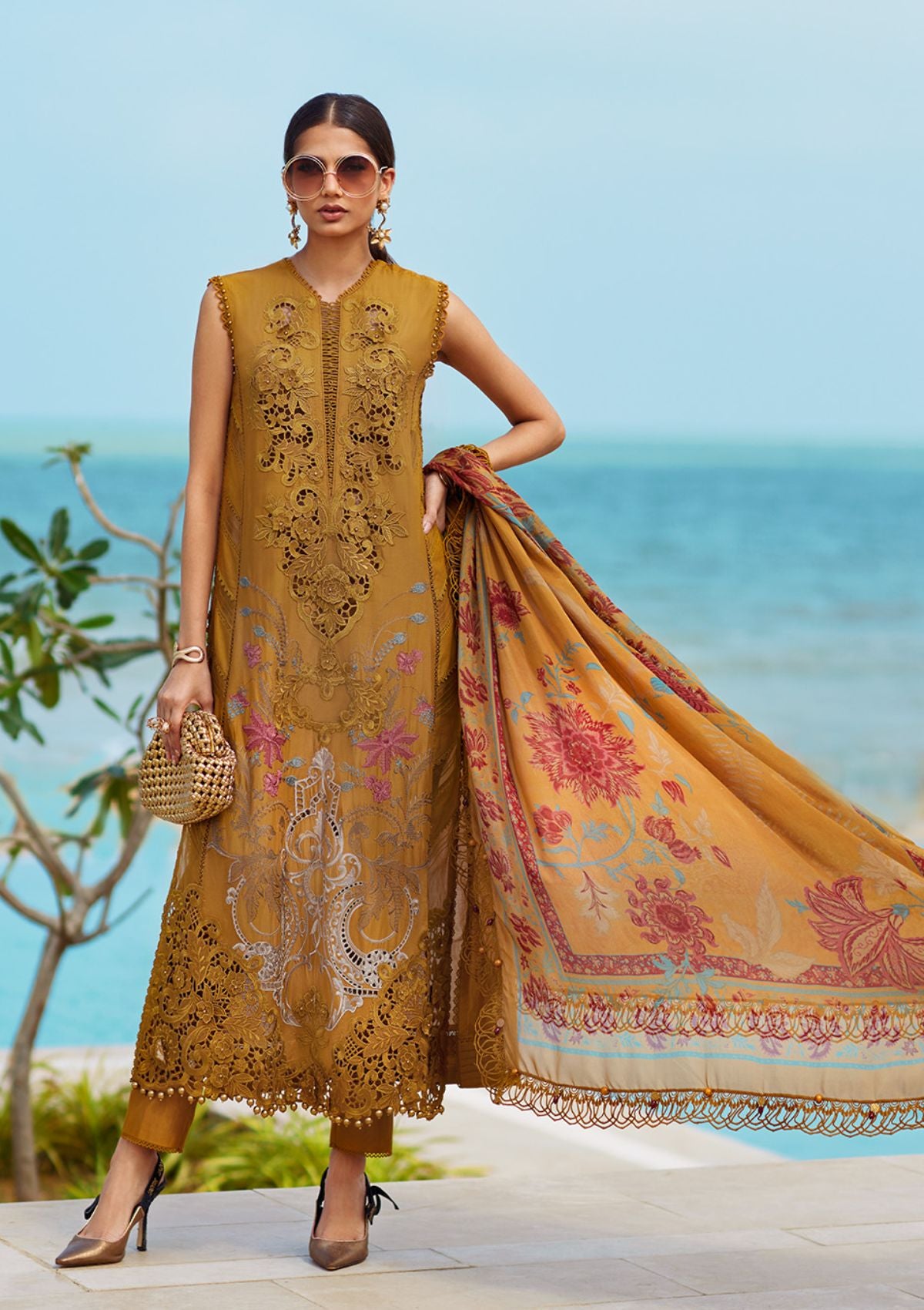 mohsin-saeed-fabrics-luxury-fashion-collection-daily-wear-wedding-and-formal-in-budget-This-product-is-from-maria-b-luxury-lawn25-eid-2-d-06-is-available-on-Mohsin-saeed-fabrics-website.