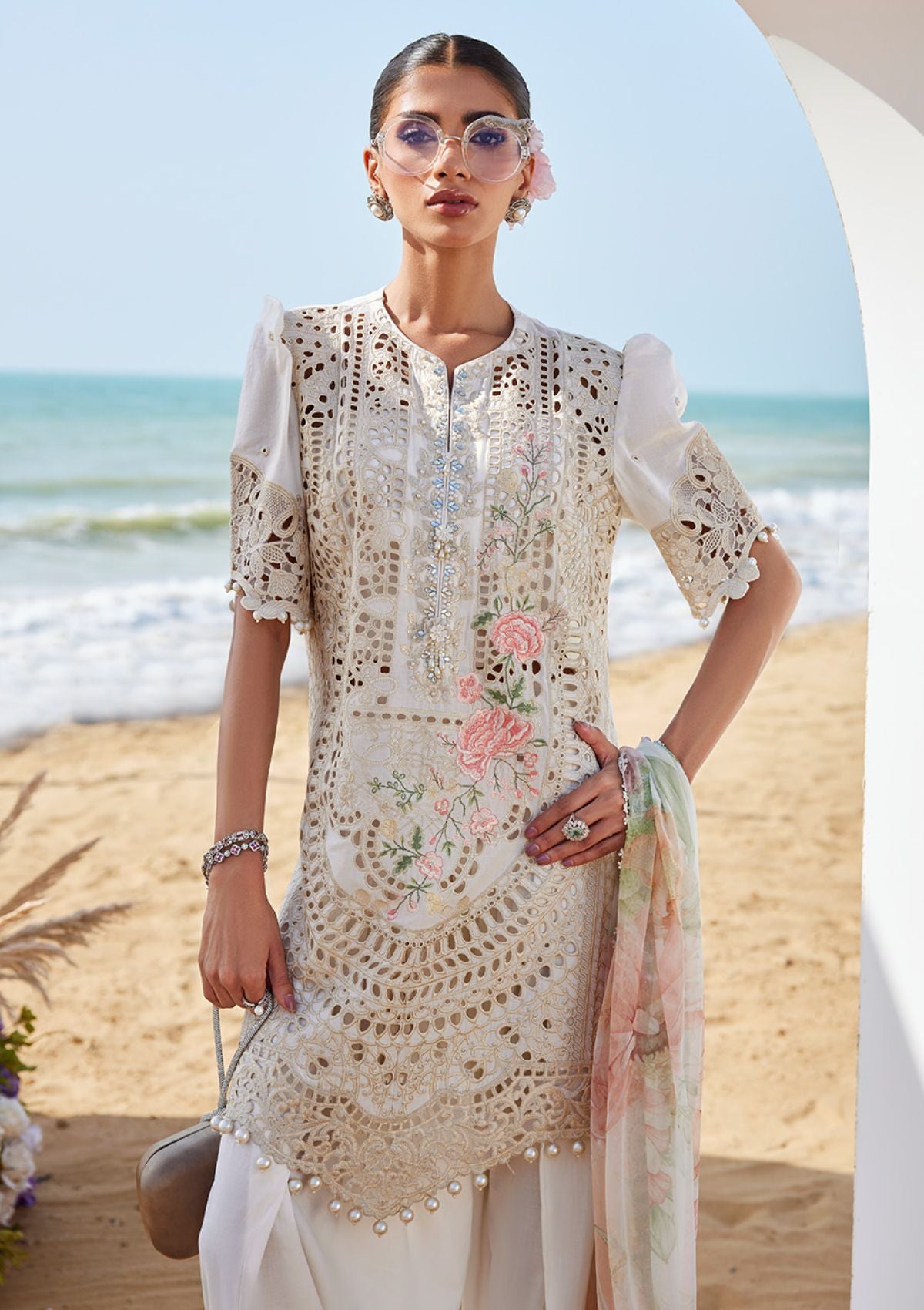 mohsin-saeed-fabrics-luxury-fashion-collection-daily-wear-wedding-and-formal-in-budget-This-product-is-from-maria-b-luxury-lawn25-eid-2-d-07-is-available-on-Mohsin-saeed-fabrics-website.