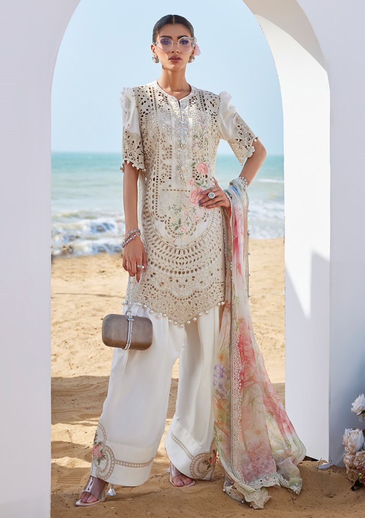 mohsin-saeed-fabrics-luxury-fashion-collection-daily-wear-wedding-and-formal-in-budget-This-product-is-from-maria-b-luxury-lawn25-eid-2-d-07-is-available-on-Mohsin-saeed-fabrics-website.