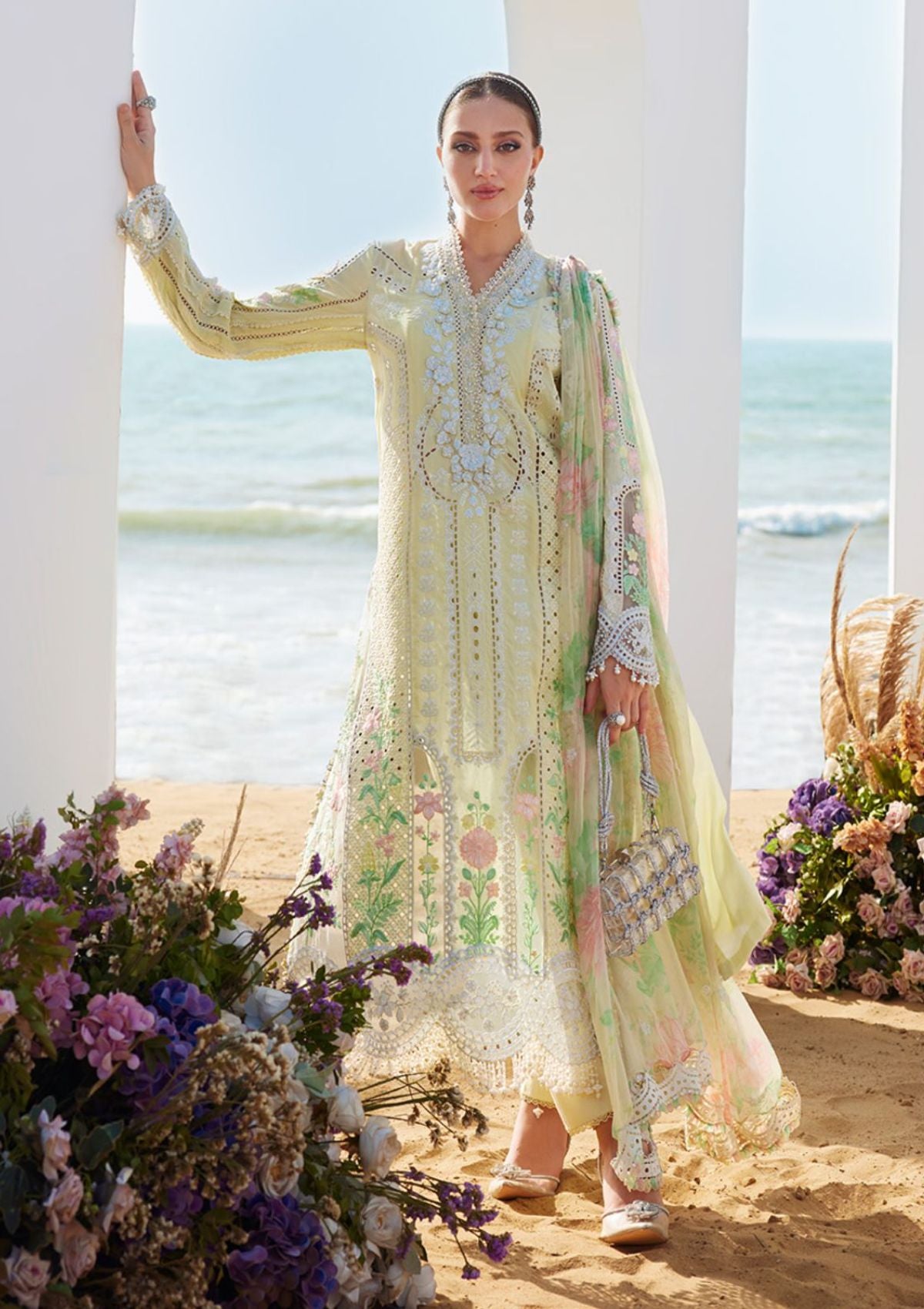 mohsin-saeed-fabrics-luxury-fashion-collection-daily-wear-wedding-and-formal-in-budget-This-product-is-from-maria-b-luxury-lawn25-eid-2-d-04-is-available-on-Mohsin-saeed-fabrics-website.
