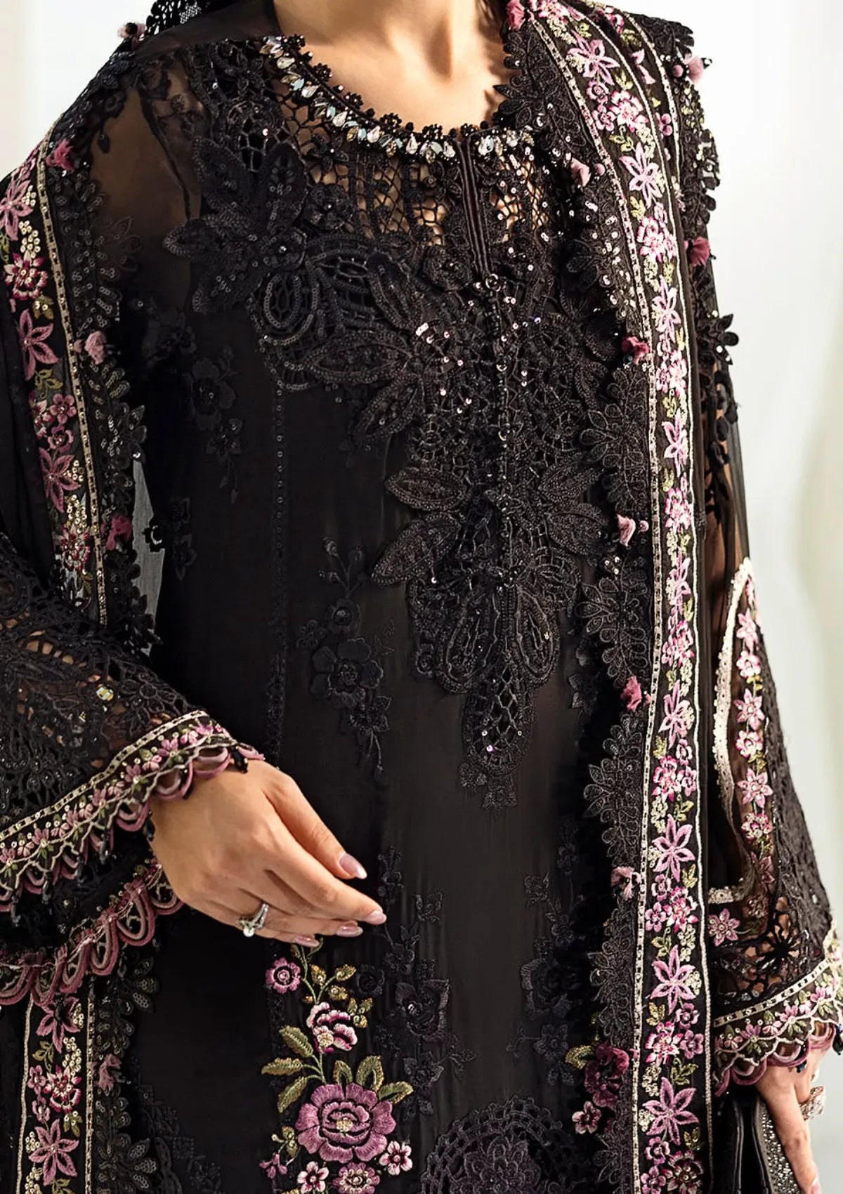 mohsin-saeed-fabrics-designer-daily-wear-formal-and-wedding-suits-within-budget-This-product-is-from-maria-b-unstitched-chiffons25-d-04-is-available-on-Mohsin-saeed-fabrics-website.