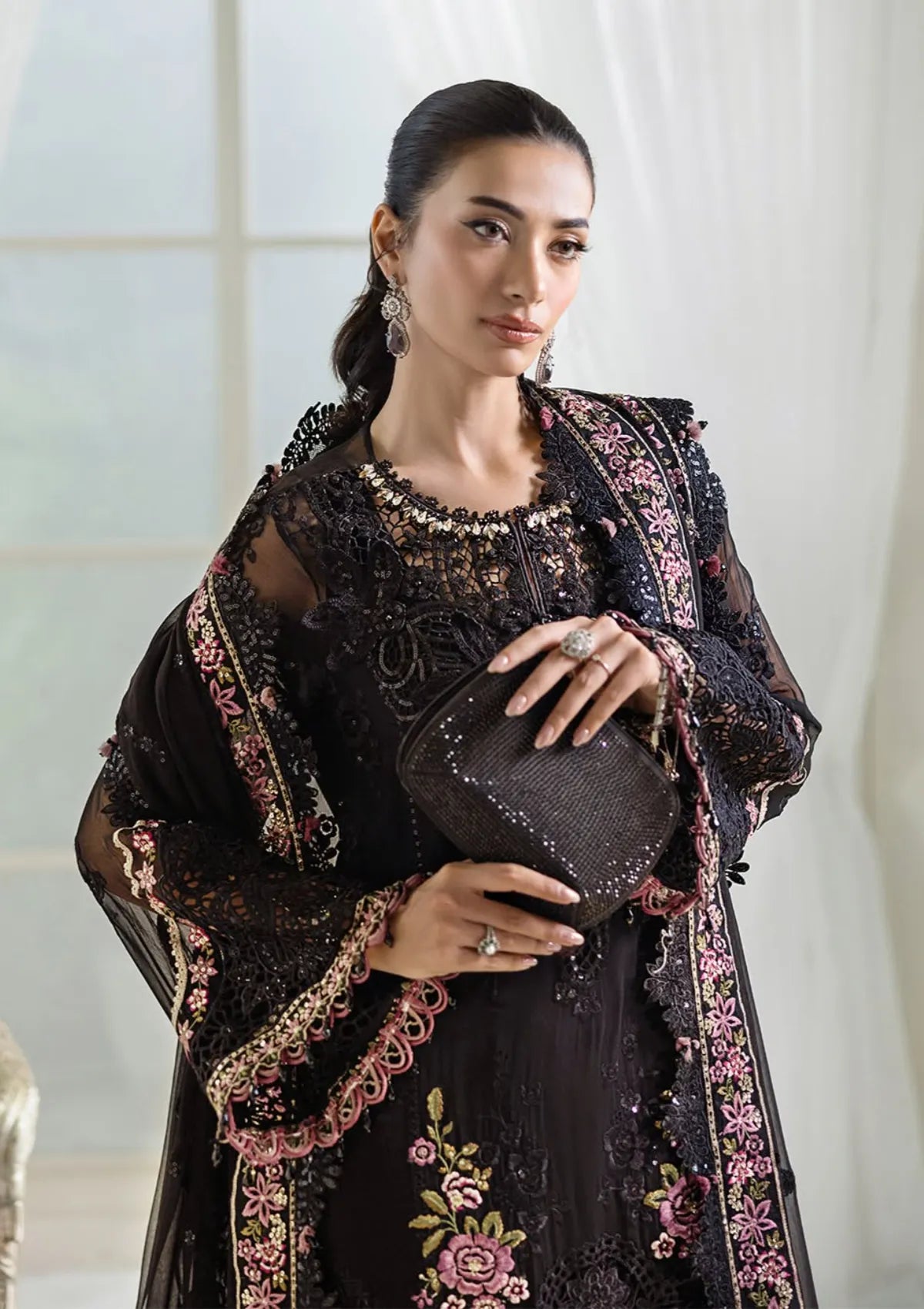 mohsin-saeed-fabrics-designer-daily-wear-formal-and-wedding-suits-within-budget-This-product-is-from-maria-b-unstitched-chiffons25-d-04-is-available-on-Mohsin-saeed-fabrics-website.