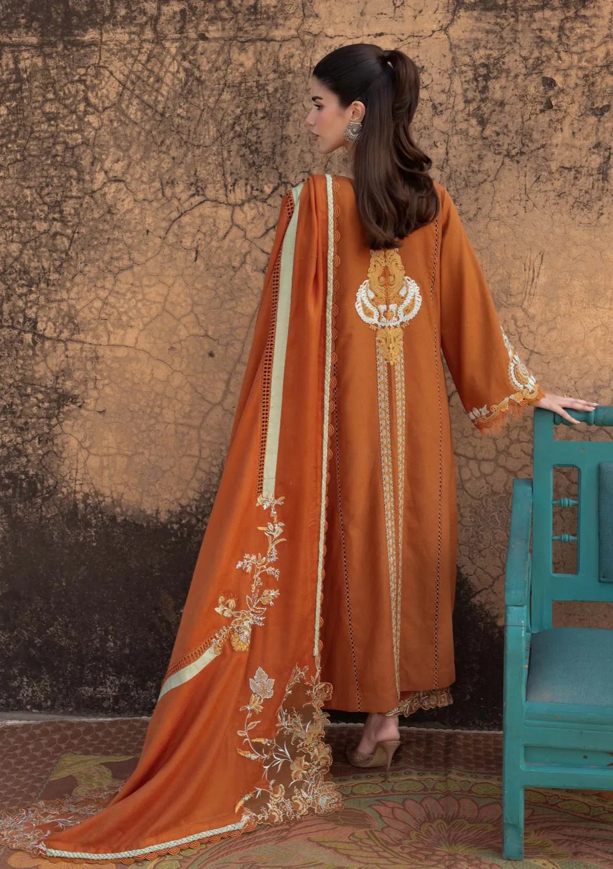 Saira Shakira Winter'25 D-05B AFSANEH