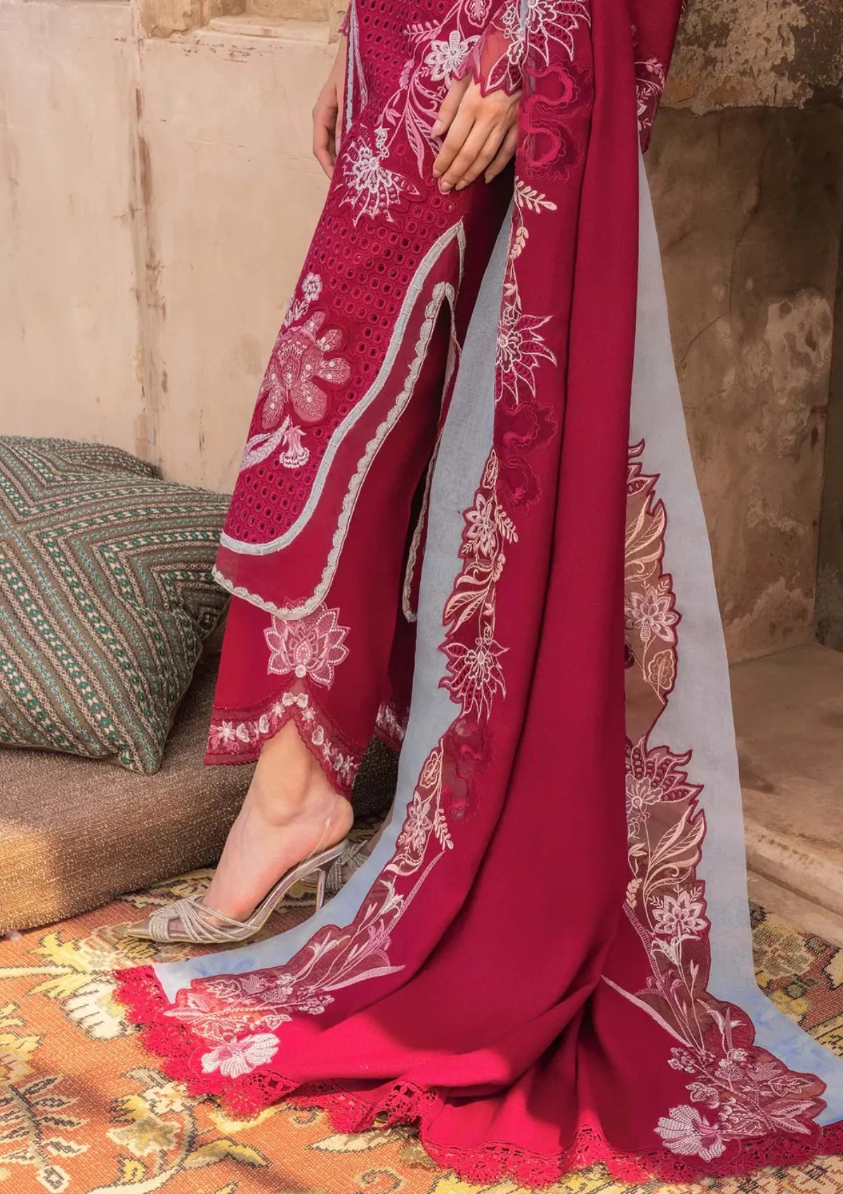 Saira Shakira Winter'25 D-04A GULNAAR