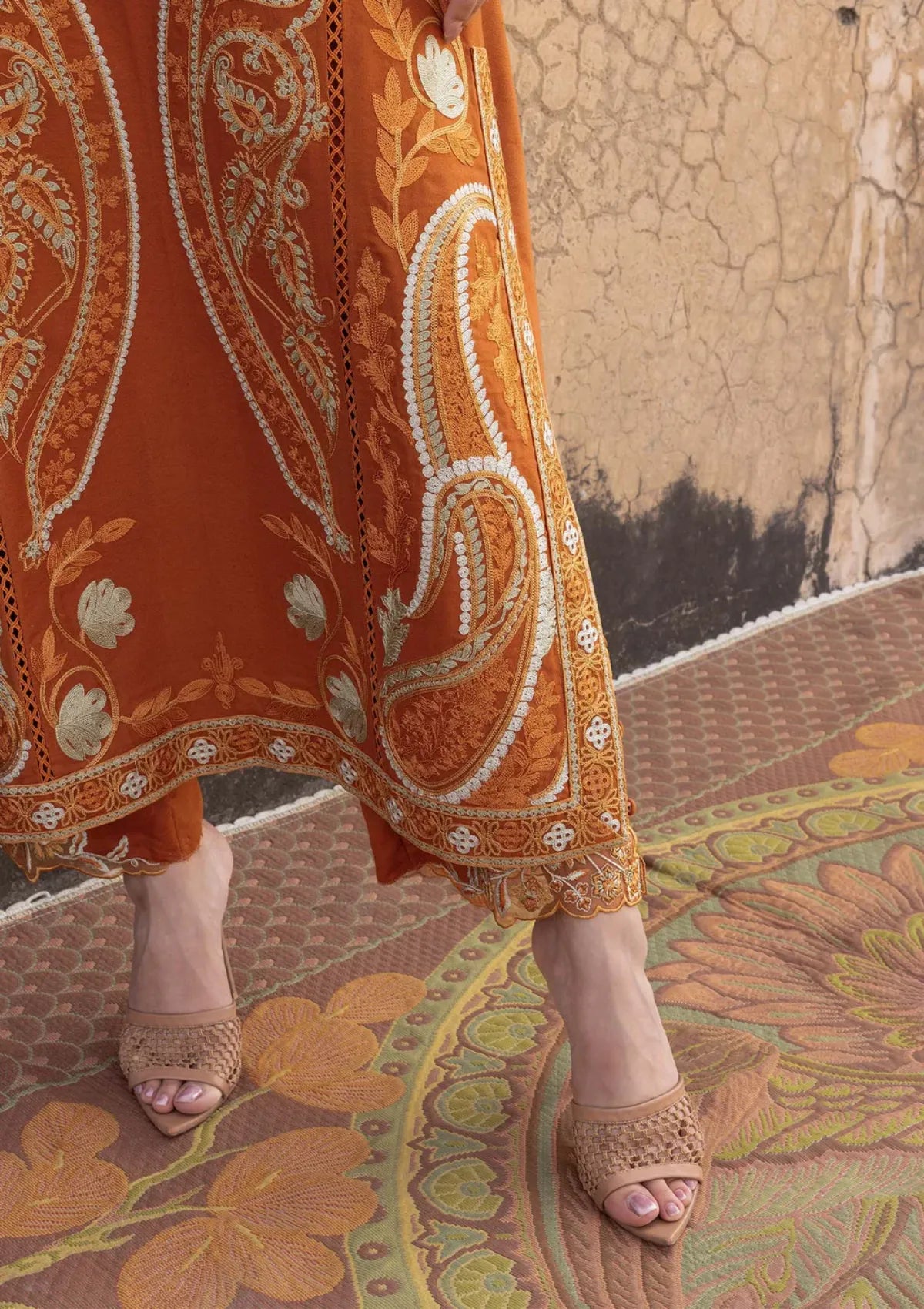 Saira Shakira Winter'25 D-05B AFSANEH