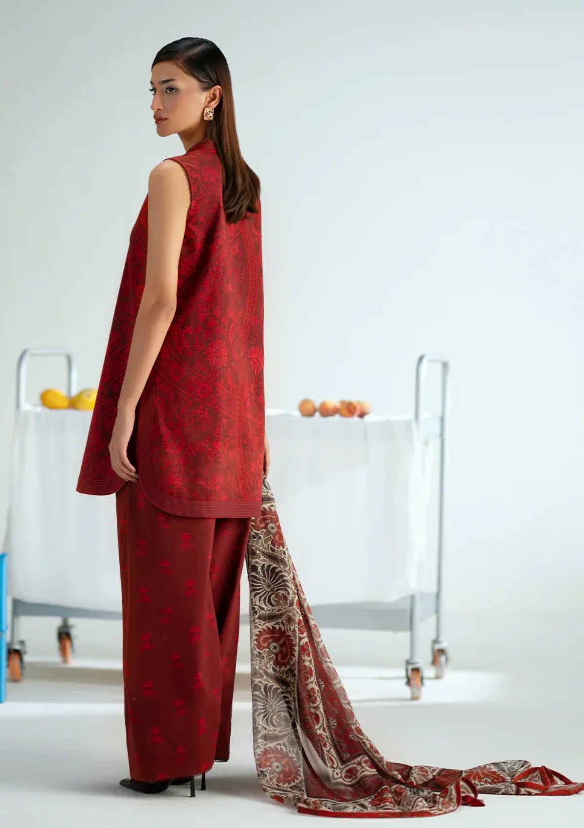 mohsin-saeed-fabrics-designer-daily-wear-formal-and-wedding-suits-within-budget-This-product-is-from-saira-rizwan-joolie-prints25-jpu25-07-midnight-is-available-on-Mohsin-saeed-fabrics-website.