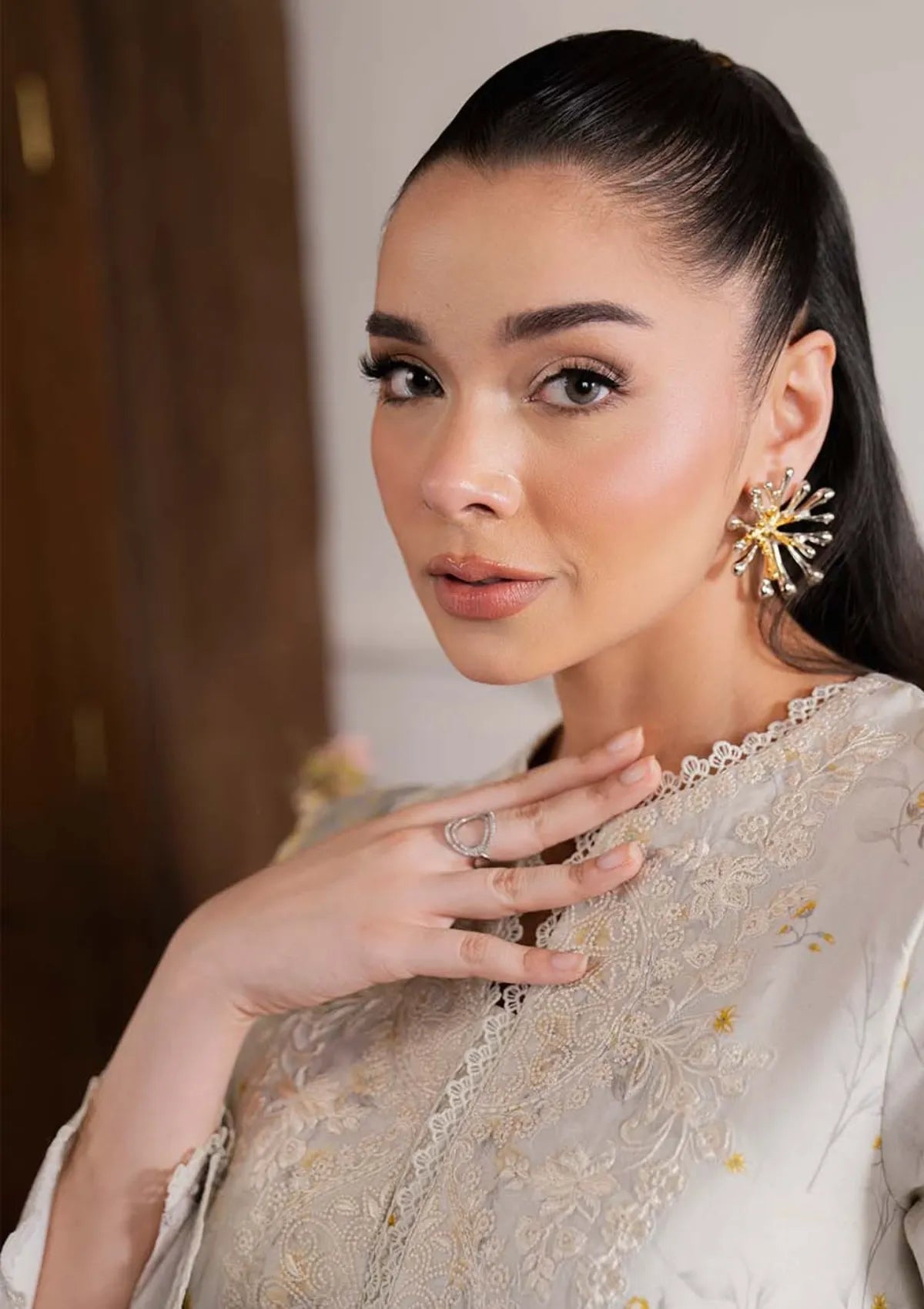 mohsin-saeed-fabrics-luxury-fashion-collection-daily-wear-wedding-and-formal-in-budget-This-product-is-from-neeshay-summer-lines-2-lawn25-d-04-cloud-veil-is-available-on-Mohsin-saeed-fabrics-website.