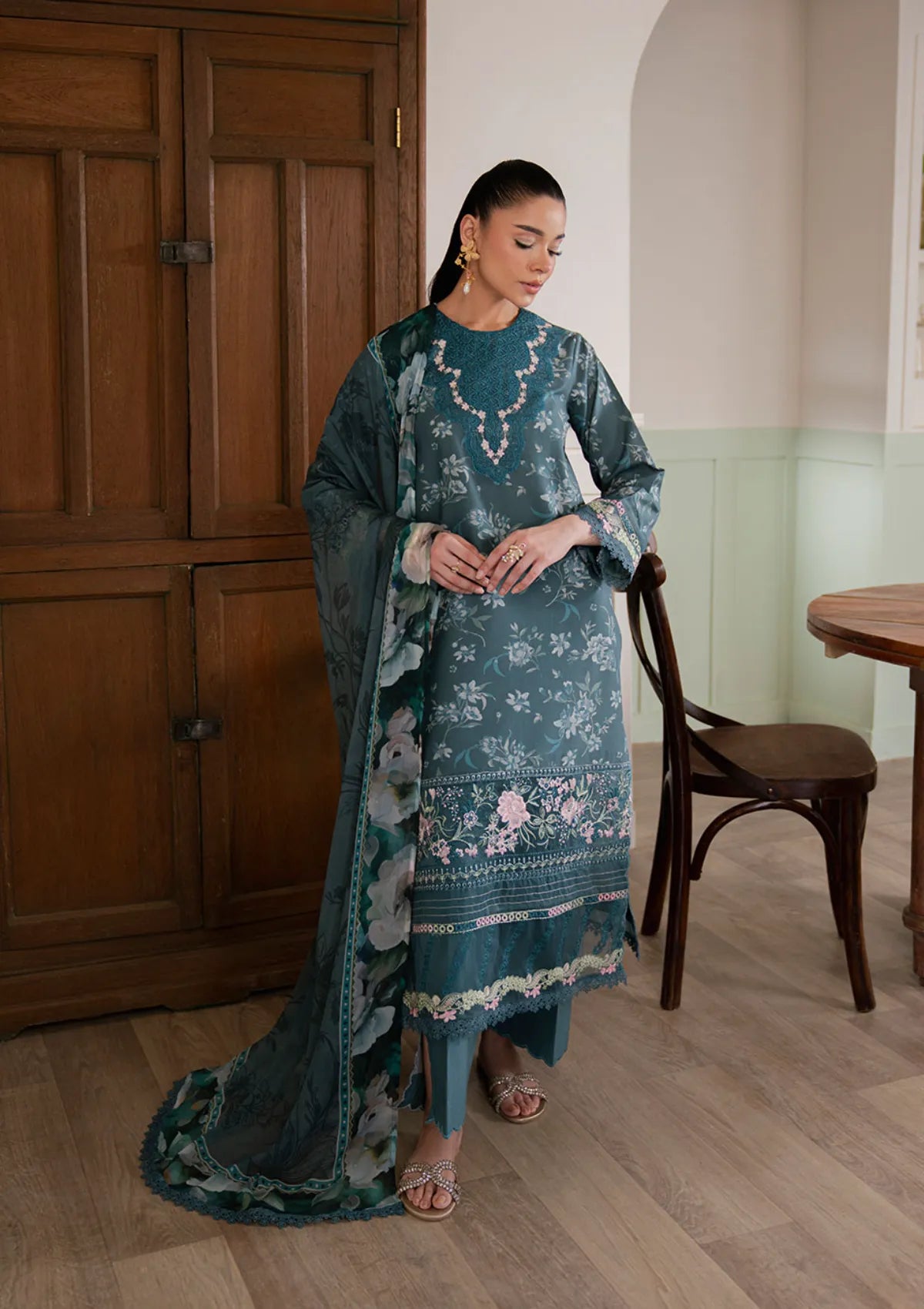 mohsin-saeed-fabrics-luxury-fashion-collection-daily-wear-wedding-and-formal-in-budget-This-product-is-from-neeshay-summer-lines-2-lawn25-d-05-botanic-flow-is-available-on-Mohsin-saeed-fabrics-website.