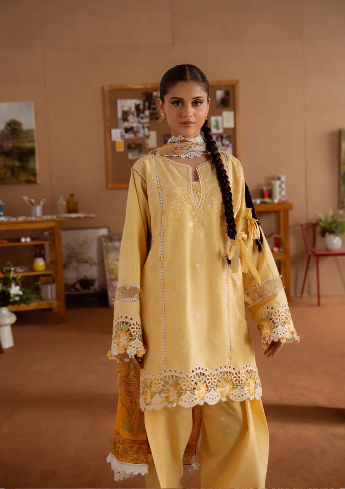mohsin-saeed-fabrics-designer-daily-wear-formal-and-wedding-suits-within-budget-This-product-is-from-saira-rizwan-laanem-summer-lawn25-leyla-a-srl25-04-is-available-on-Mohsin-saeed-fabrics-website.