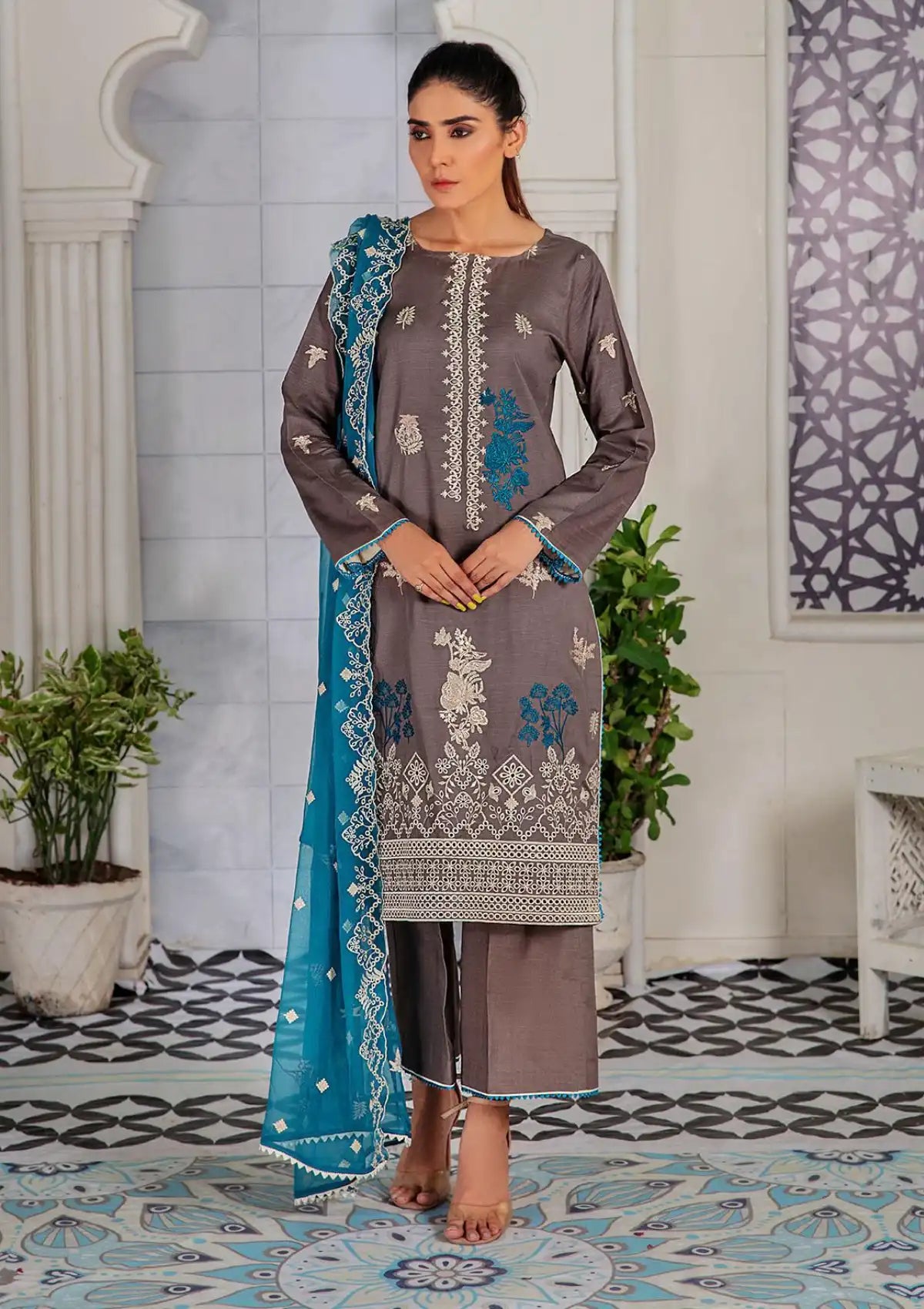 Humdum Noir Emb Slub Linen'23 D-07 - Mohsin Saeed Fabrics