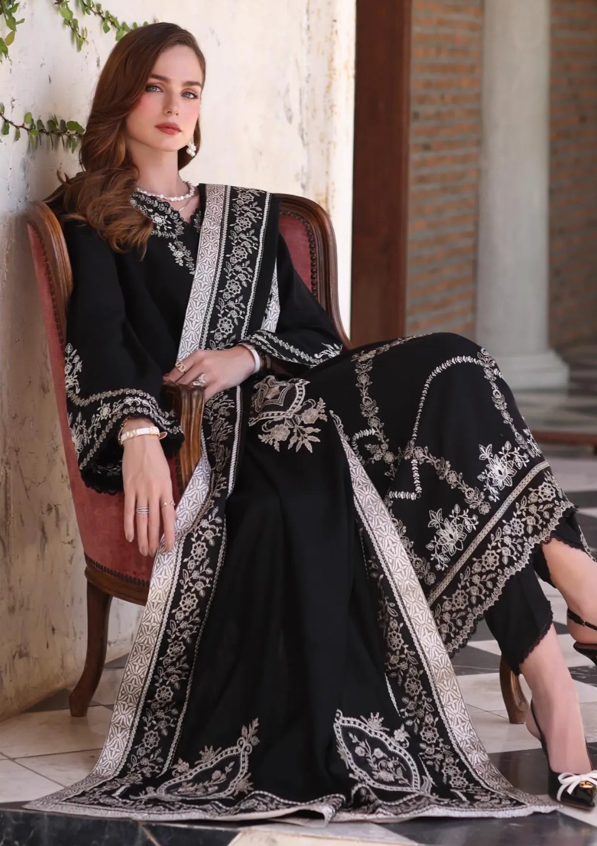 Noor By Saadia Asad Pashmina Shawl'25 D-07 Obsidian