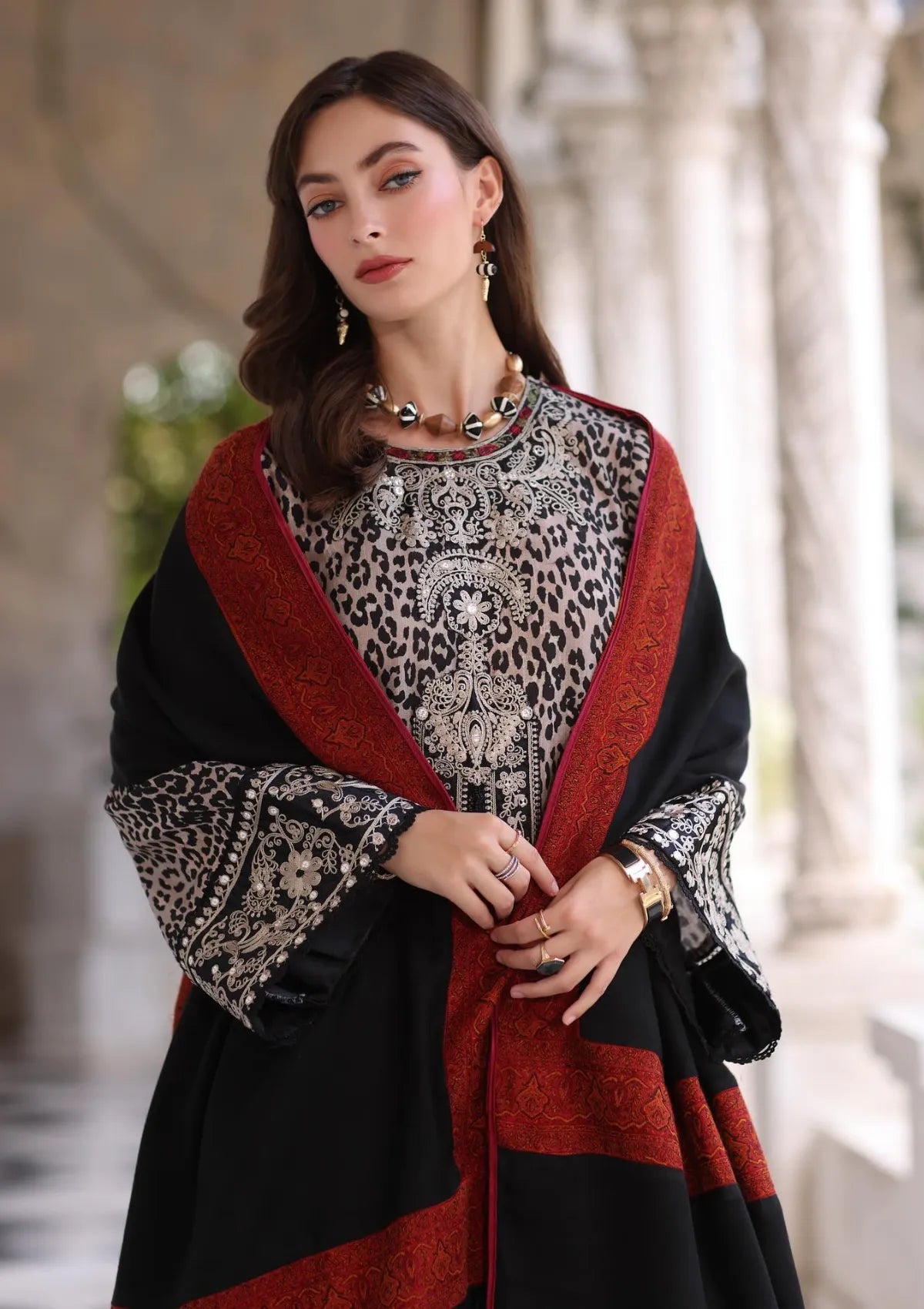 Noor By Saadia Asad Pashmina Shawl'25 D-01 Noir Safari