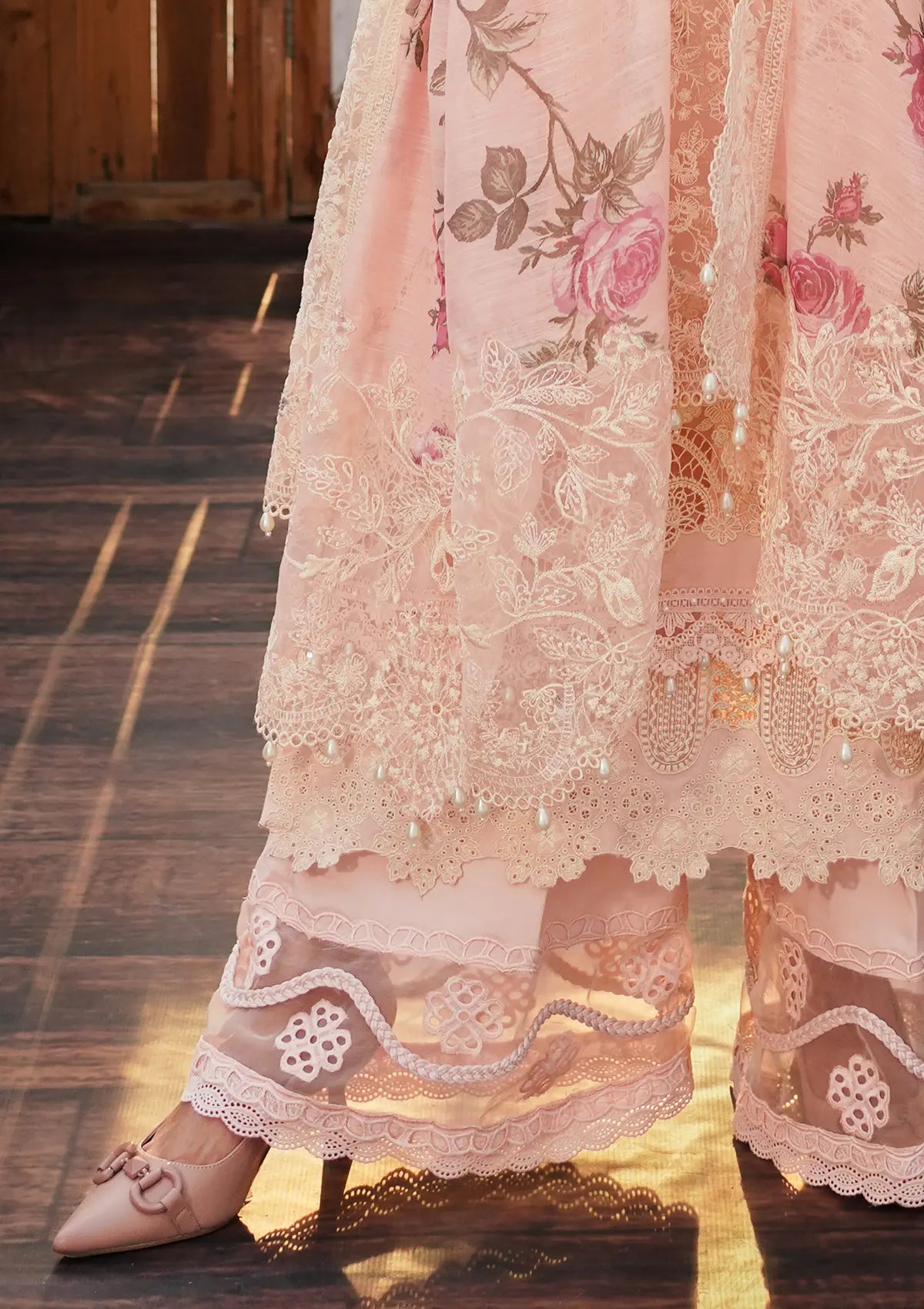 Kahf Luxury Lawn'24 KLE-05B Coralyn - Mohsin Saeed Fabrics