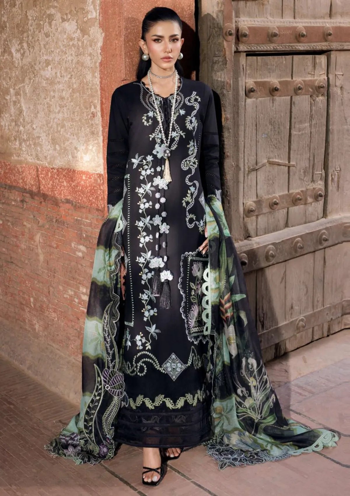 Saira Shakira Bloom Lawn'26 D-5A ELISE
