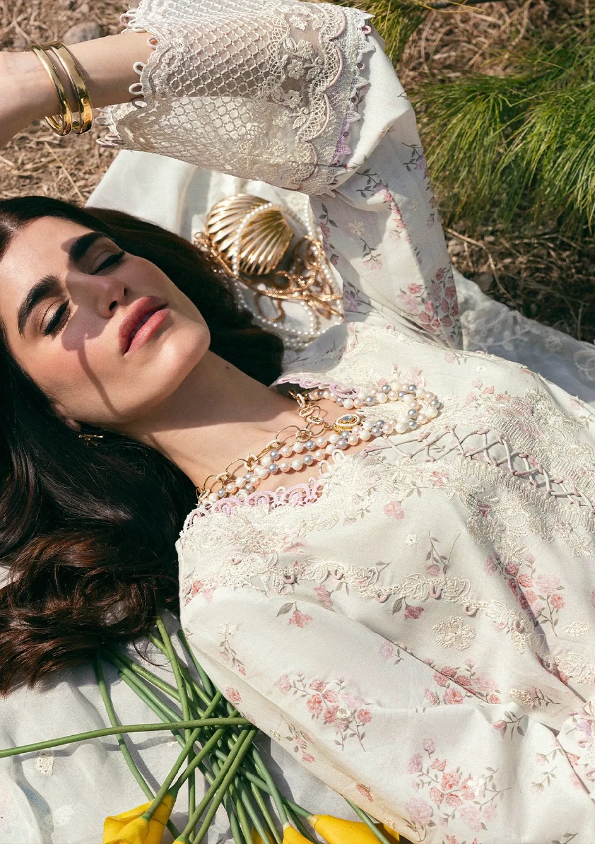 mohsin-saeed-fabrics-luxury-fashion-collection-daily-wear-wedding-and-formal-in-budget-This-product-is-from-qalamkar-qlinekari-lawn25-dc-13-miri-is-available-on-Mohsin-saeed-fabrics-website.