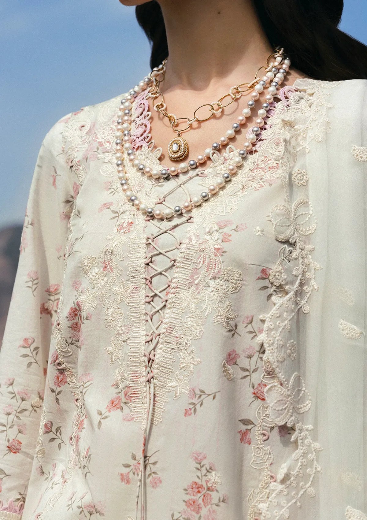 mohsin-saeed-fabrics-luxury-fashion-collection-daily-wear-wedding-and-formal-in-budget-This-product-is-from-qalamkar-qlinekari-lawn25-dc-13-miri-is-available-on-Mohsin-saeed-fabrics-website.