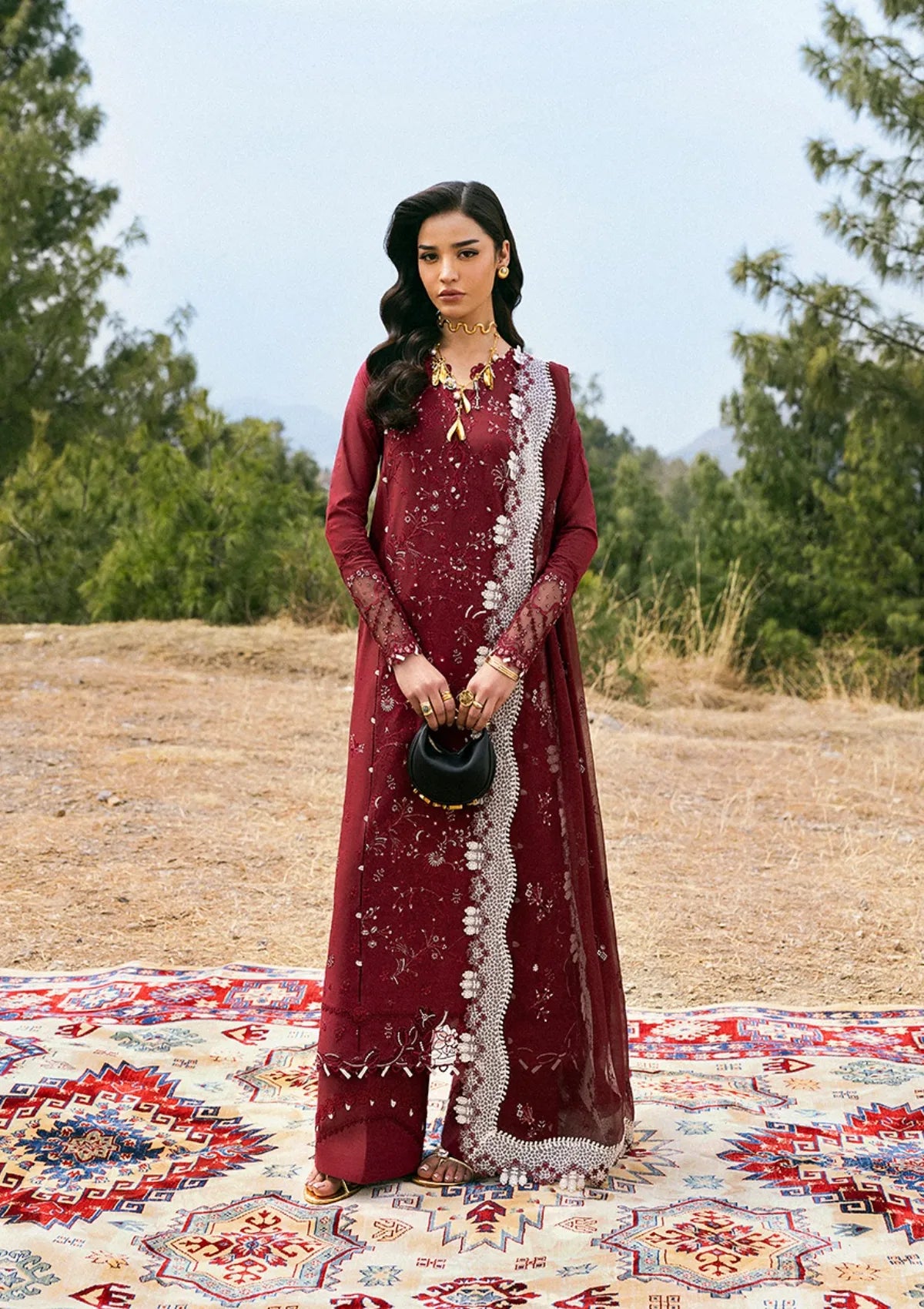 mohsin-saeed-fabrics-luxury-fashion-collection-daily-wear-wedding-and-formal-in-budget-This-product-is-from-qalamkar-qlinekari-lawn25-dc-06-aila-is-available-on-Mohsin-saeed-fabrics-website.