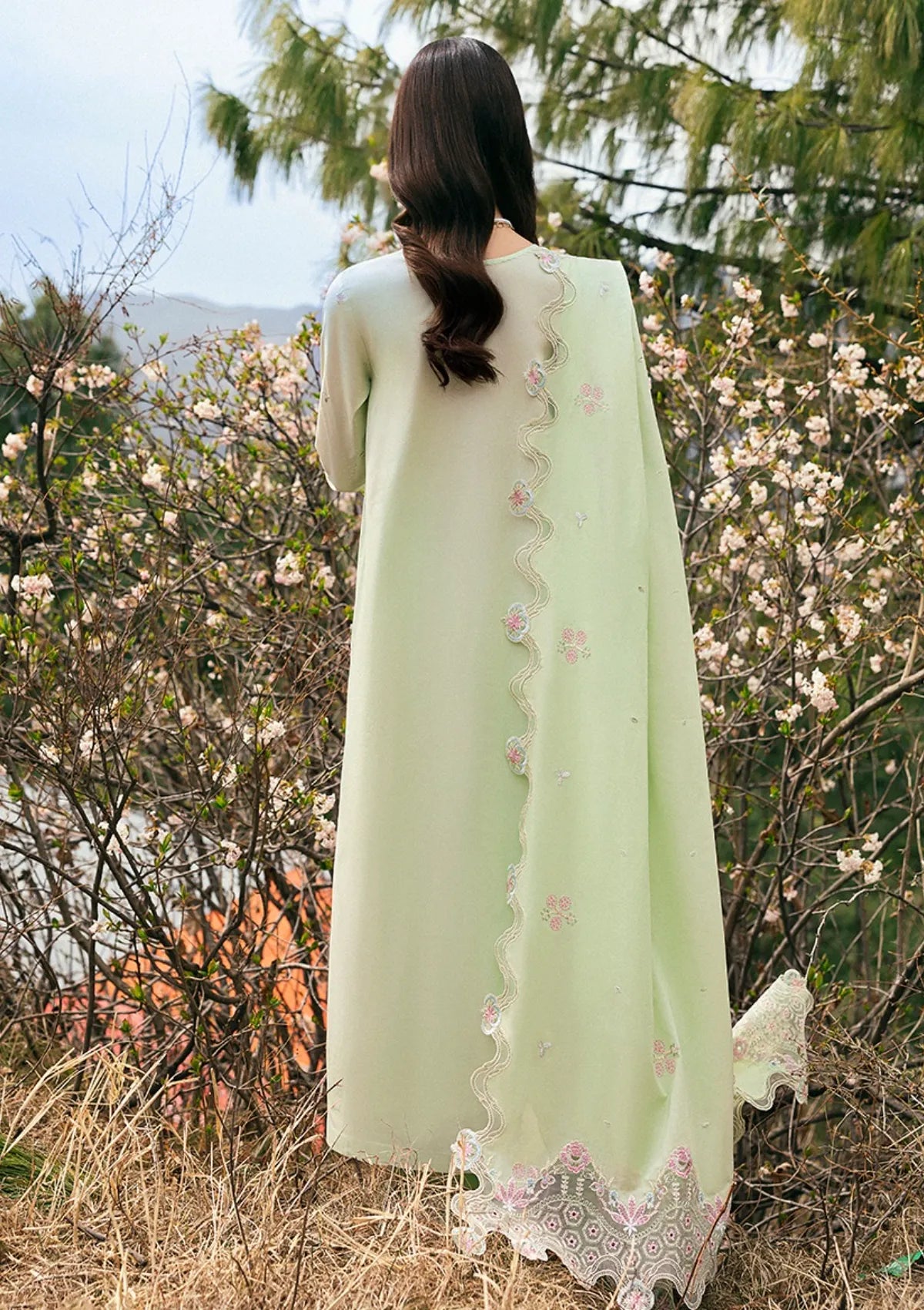 mohsin-saeed-fabrics-luxury-fashion-collection-daily-wear-wedding-and-formal-in-budget-This-product-is-from-qalamkar-qlinekari-lawn25-dc-14-meline-is-available-on-Mohsin-saeed-fabrics-website.