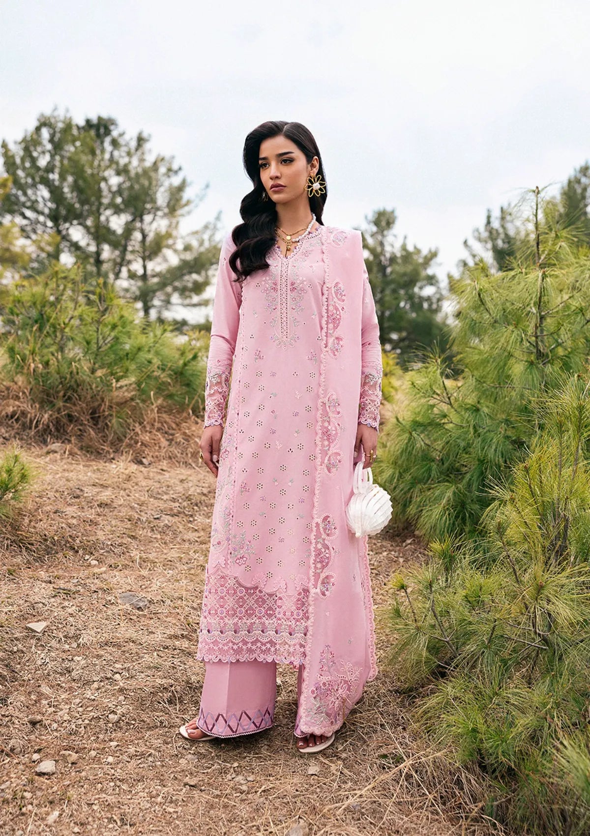 mohsin-saeed-fabrics-luxury-fashion-collection-daily-wear-wedding-and-formal-in-budget-This-product-is-from-qalamkar-qlinekari-lawn25-dc-02-freja-is-available-on-Mohsin-saeed-fabrics-website.