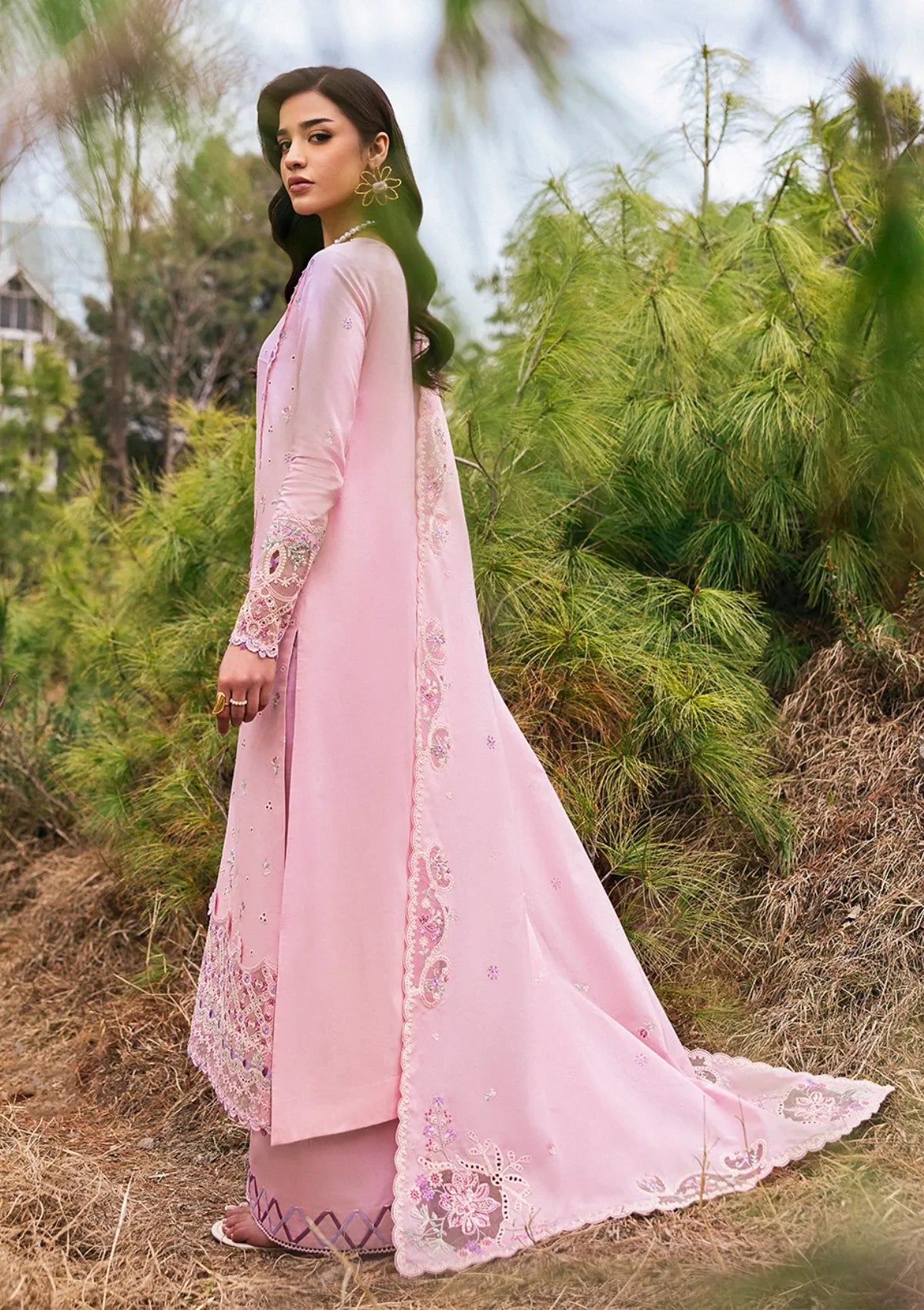 mohsin-saeed-fabrics-luxury-fashion-collection-daily-wear-wedding-and-formal-in-budget-This-product-is-from-qalamkar-qlinekari-lawn25-dc-02-freja-is-available-on-Mohsin-saeed-fabrics-website.