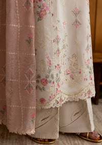 mohsin-saeed-fabrics-luxury-fashion-collection-daily-wear-wedding-and-formal-in-budget-This-product-is-from-qalamkar-qlinekari-lawn25-dc-07-tyrah-is-available-on-Mohsin-saeed-fabrics-website.
