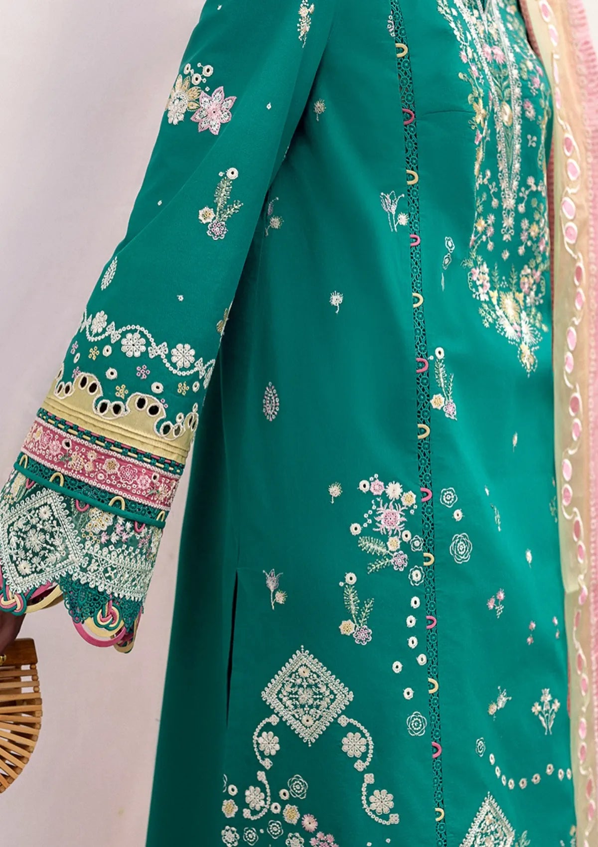 mohsin-saeed-fabrics-luxury-fashion-collection-daily-wear-wedding-and-formal-in-budget-This-product-is-from-qalamkar-qlinekari-lawn25-dc-08-elida-is-available-on-Mohsin-saeed-fabrics-website.