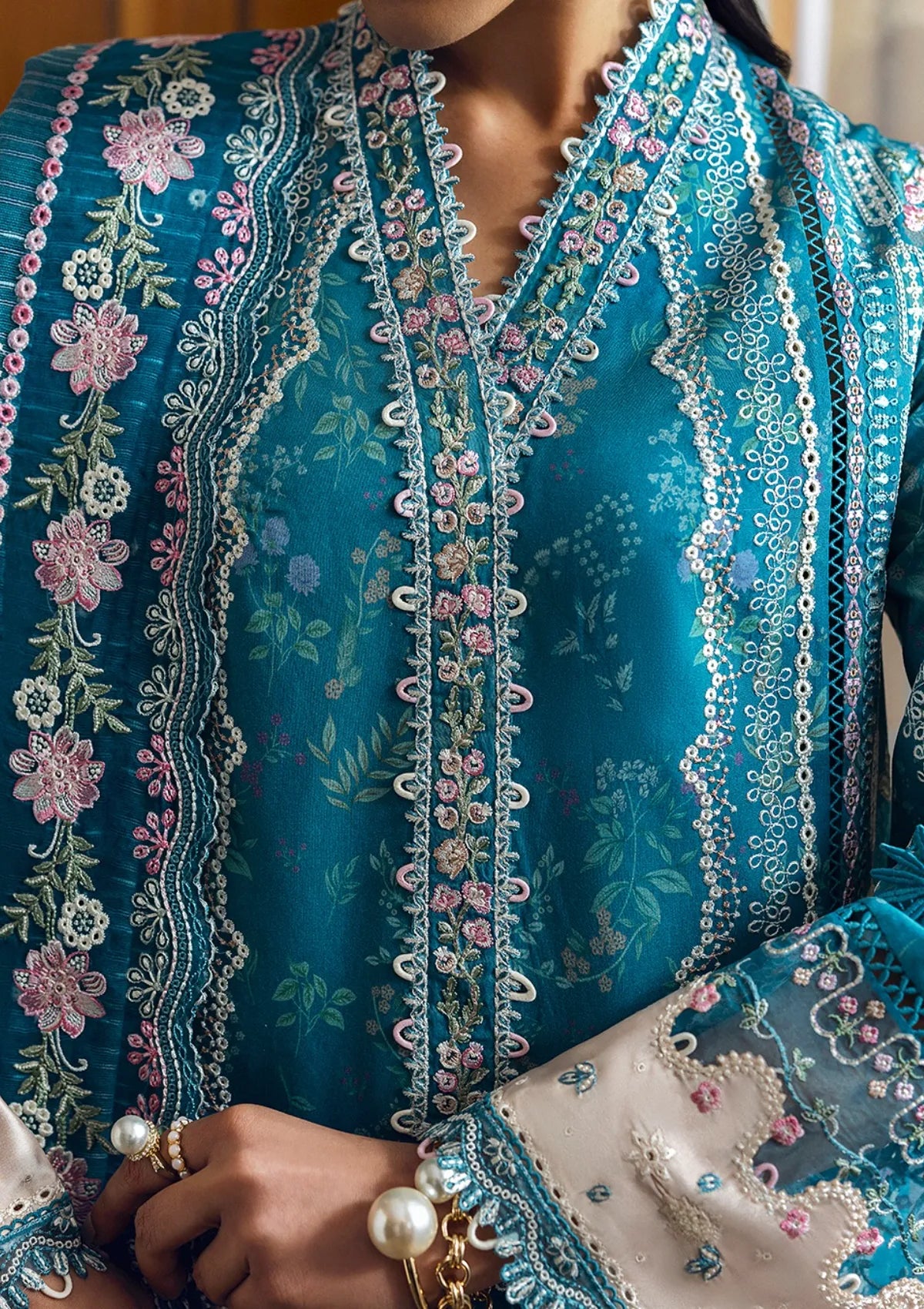 mohsin-saeed-fabrics-luxury-fashion-collection-daily-wear-wedding-and-formal-in-budget-This-product-is-from-qalamkar-qlinekari-lawn25-dc-10-fina-is-available-on-Mohsin-saeed-fabrics-website.