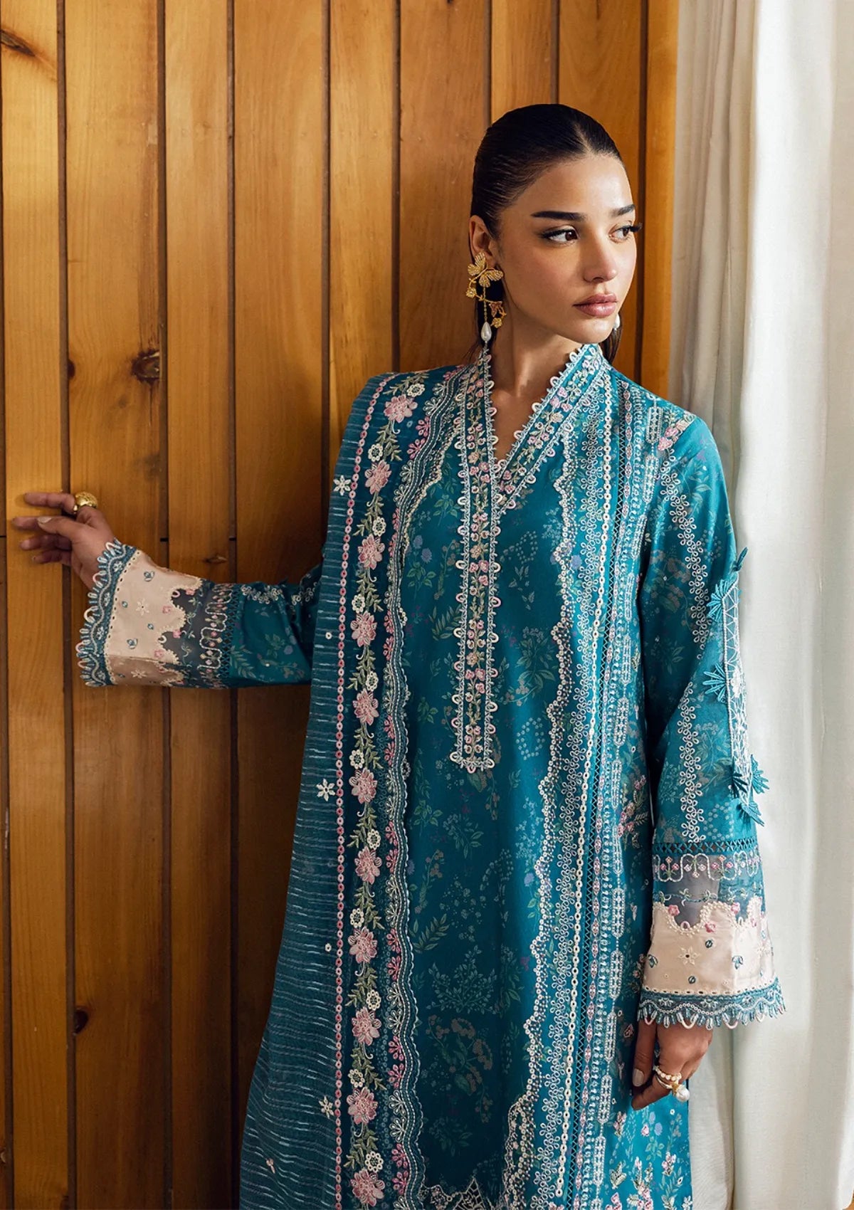 mohsin-saeed-fabrics-luxury-fashion-collection-daily-wear-wedding-and-formal-in-budget-This-product-is-from-qalamkar-qlinekari-lawn25-dc-10-fina-is-available-on-Mohsin-saeed-fabrics-website.