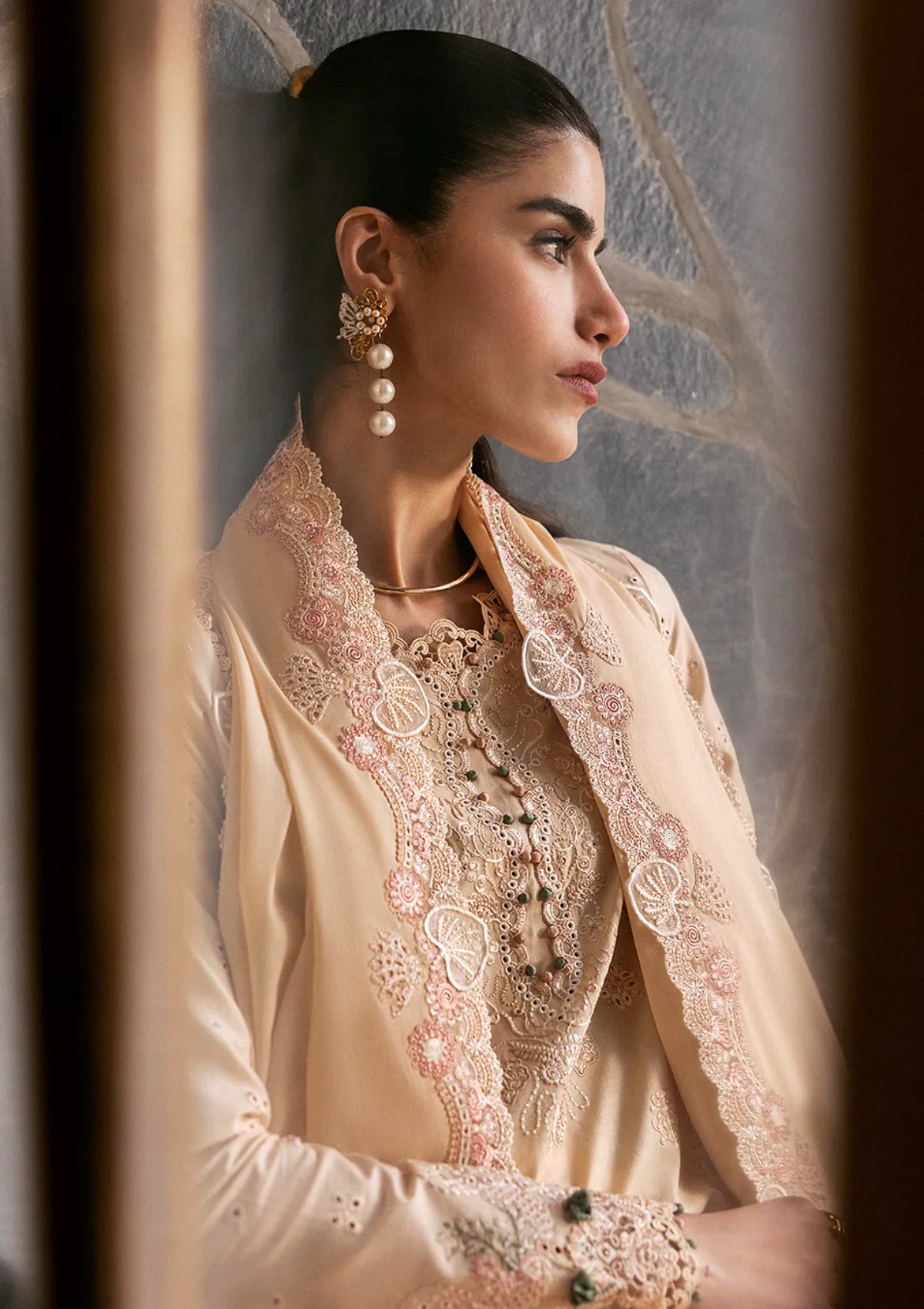 mohsin-saeed-fabrics-luxury-fashion-collection-daily-wear-wedding-and-formal-in-budget-This-product-is-from-qalamkar-qlinekari-lawn25-dc-12-disa-is-available-on-Mohsin-saeed-fabrics-website.