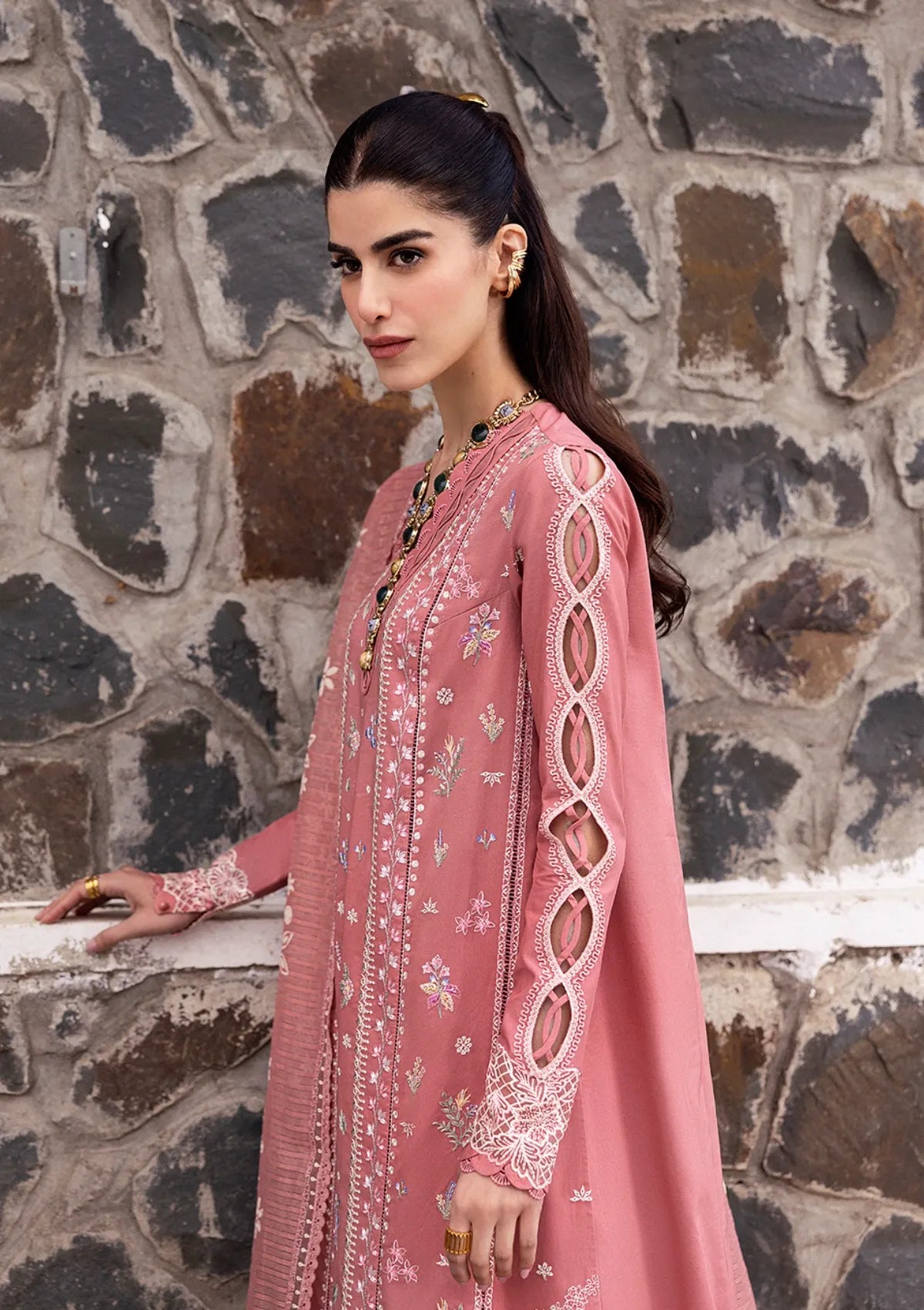 mohsin-saeed-fabrics-luxury-fashion-collection-daily-wear-wedding-and-formal-in-budget-This-product-is-from-qalamkar-qlinekari-lawn25-dc-03-moya-is-available-on-Mohsin-saeed-fabrics-website.