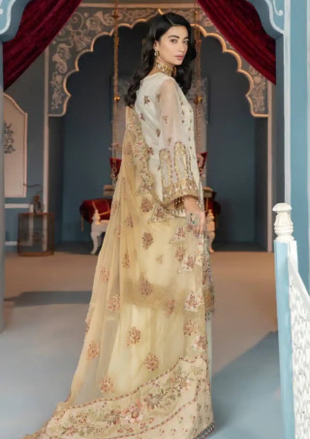 Raeesa Luxury Collection'23 HU-2001