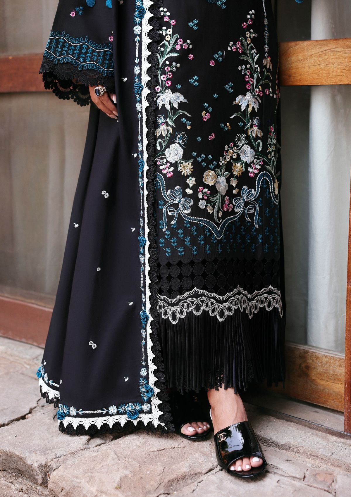 mohsin-saeed-fabrics-luxury-fashion-collection-daily-wear-wedding-and-formal-in-budget-This-product-is-from-republic-talia-summer-lawn25-d-05b-is-available-on-Mohsin-saeed-fabrics-website.