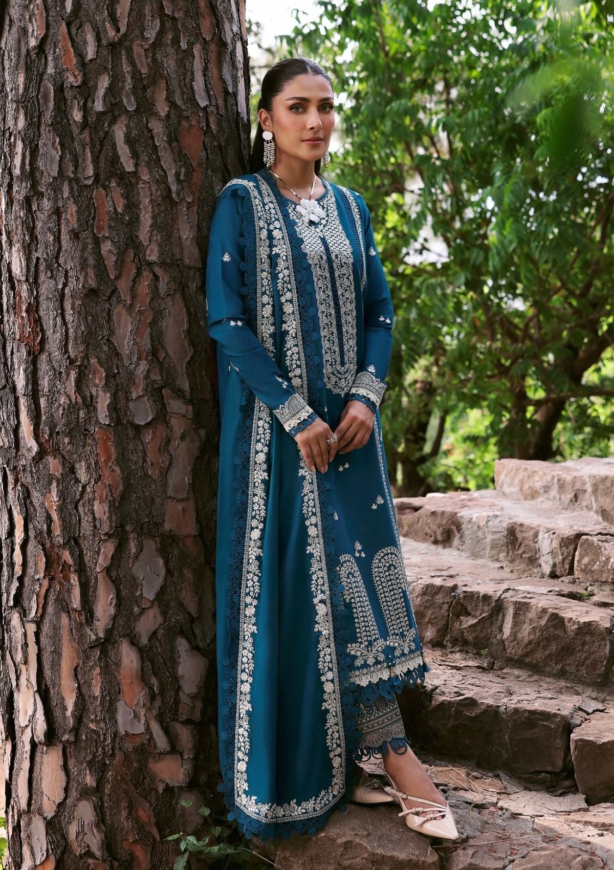 mohsin-saeed-fabrics-luxury-fashion-collection-daily-wear-wedding-and-formal-in-budget-This-product-is-from-republic-talia-summer-lawn25-d-06b-is-available-on-Mohsin-saeed-fabrics-website.