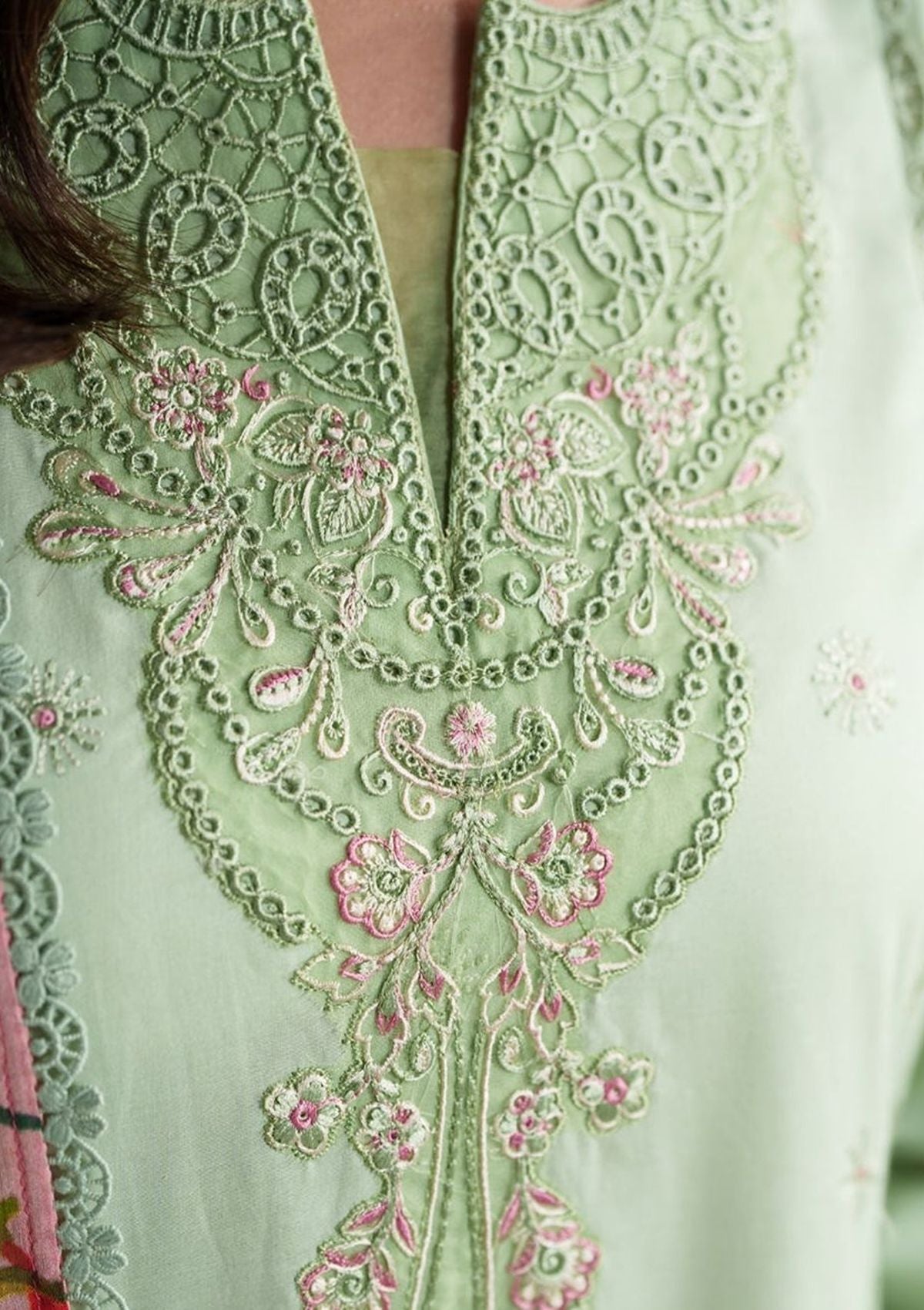 Neeshay Whispers of Summer Luxury Lawn'26 -INEZ