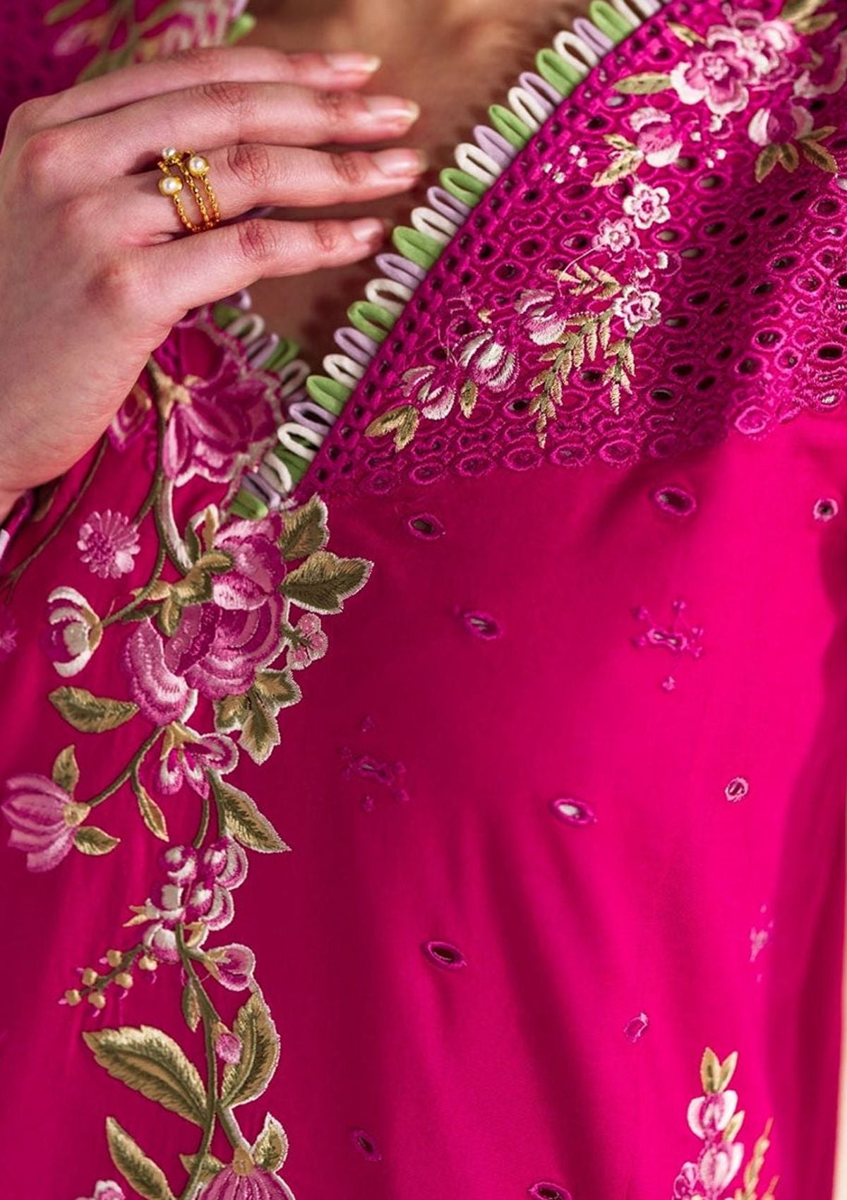 Neeshay Whispers of Summer Luxury Lawn'26 -CECILY