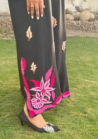 mohsin-saeed-fabrics-designer-daily-wear-formal-and-wedding-suits-within-budget-This-product-is-from-manahils-threaded-embroidery-kaftan-is-available-on-Mohsin-saeed-fabrics-website.