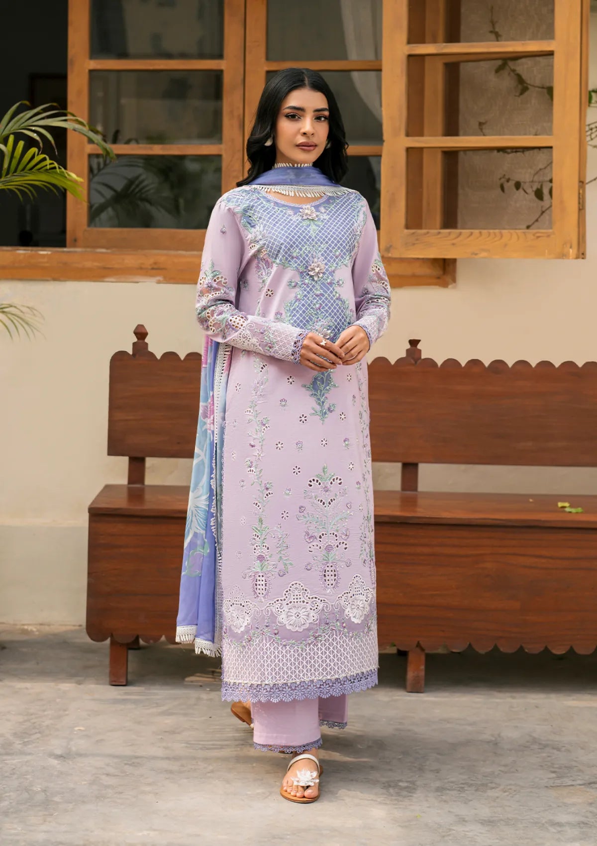 mohsin-saeed-fabrics-luxury-fashion-collection-daily-wear-wedding-and-formal-in-budget-This-product-is-from-roheenaz-aashiyana-luxury-lawn25-rnz-02b-hafsa-is-available-on-Mohsin-saeed-fabrics-website.
