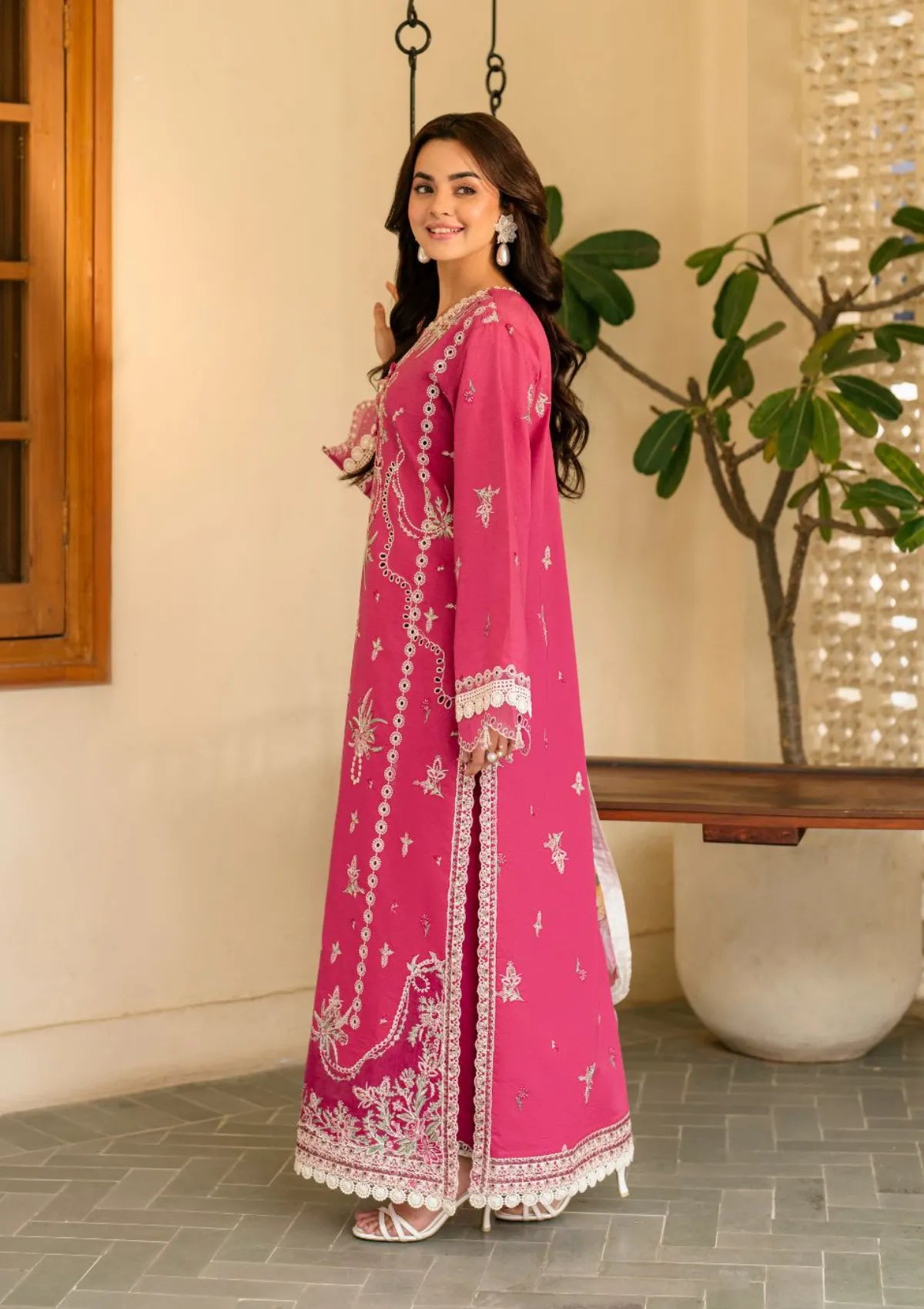 mohsin-saeed-fabrics-luxury-fashion-collection-daily-wear-wedding-and-formal-in-budget-This-product-is-from-roheenaz-aashiyana-luxury-lawn25-rnz-06a-afifa-is-available-on-Mohsin-saeed-fabrics-website.