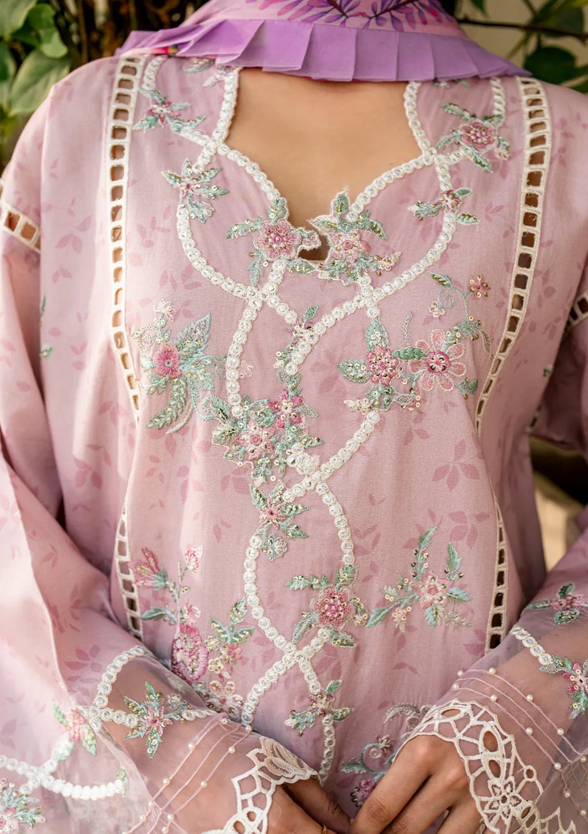 mohsin-saeed-fabrics-luxury-fashion-collection-daily-wear-wedding-and-formal-in-budget-This-product-is-from-roheenaz-aashiyana-luxury-lawn25-rnz-04a-ameema-is-available-on-Mohsin-saeed-fabrics-website.