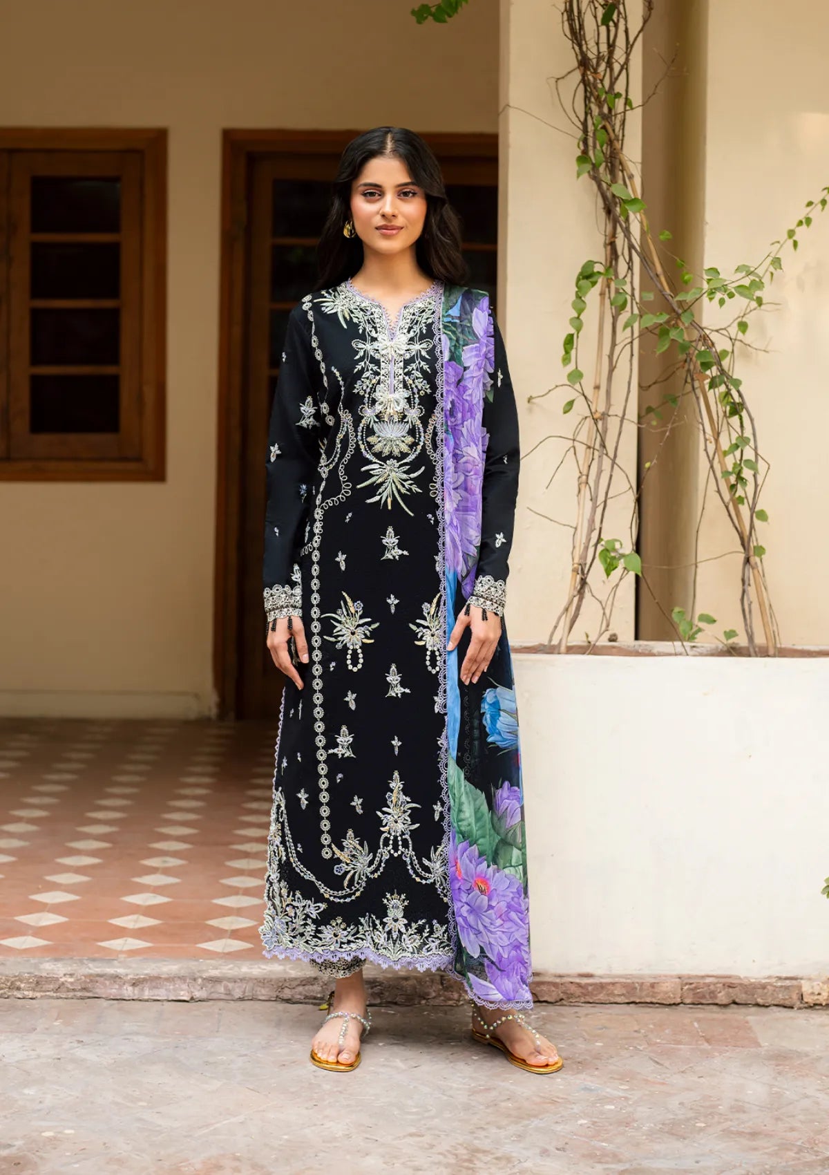 mohsin-saeed-fabrics-luxury-fashion-collection-daily-wear-wedding-and-formal-in-budget-This-product-is-from-roheenaz-aashiyana-luxury-lawn25-rnz-06b-hania-is-available-on-Mohsin-saeed-fabrics-website.